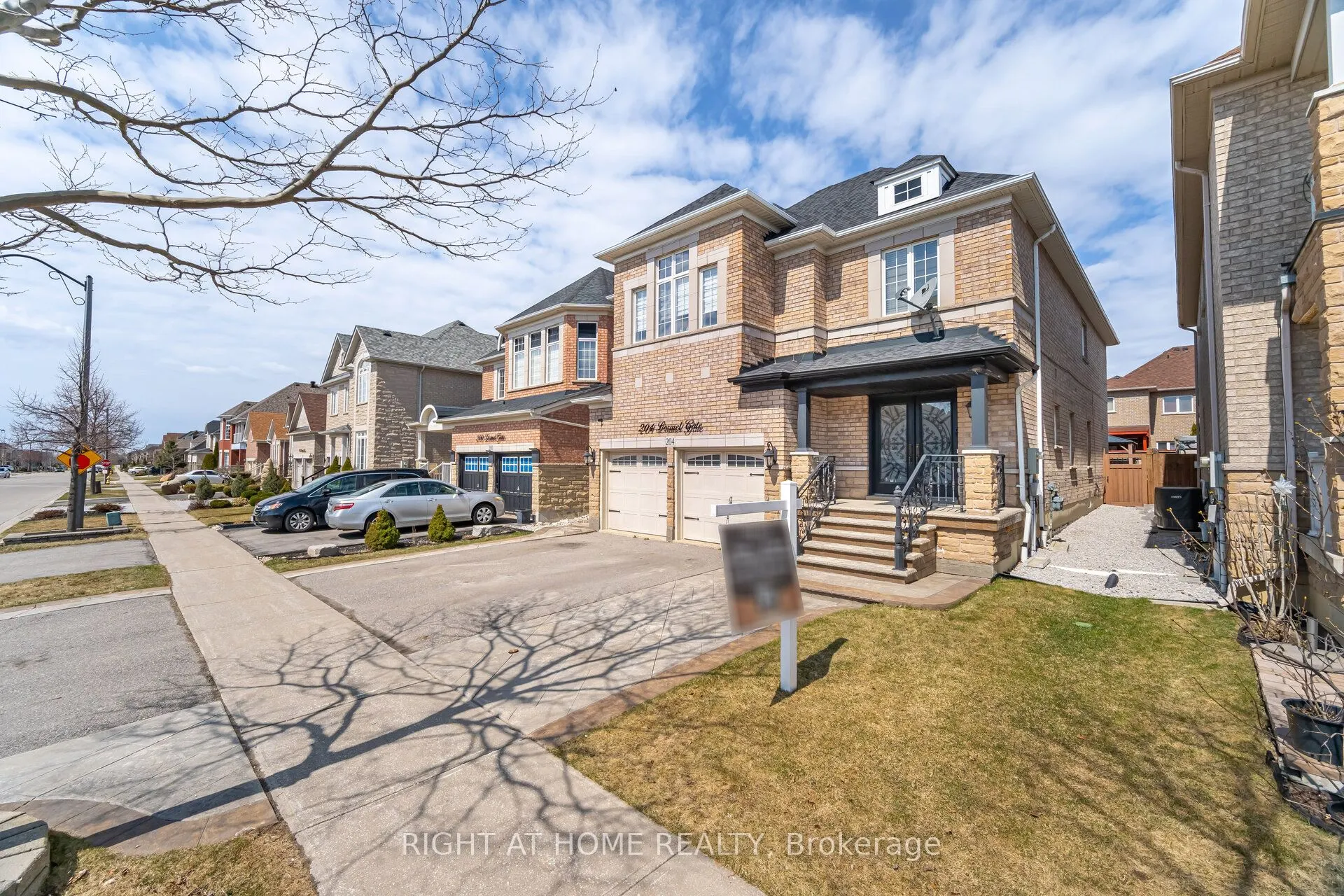 204 Lormel Gate