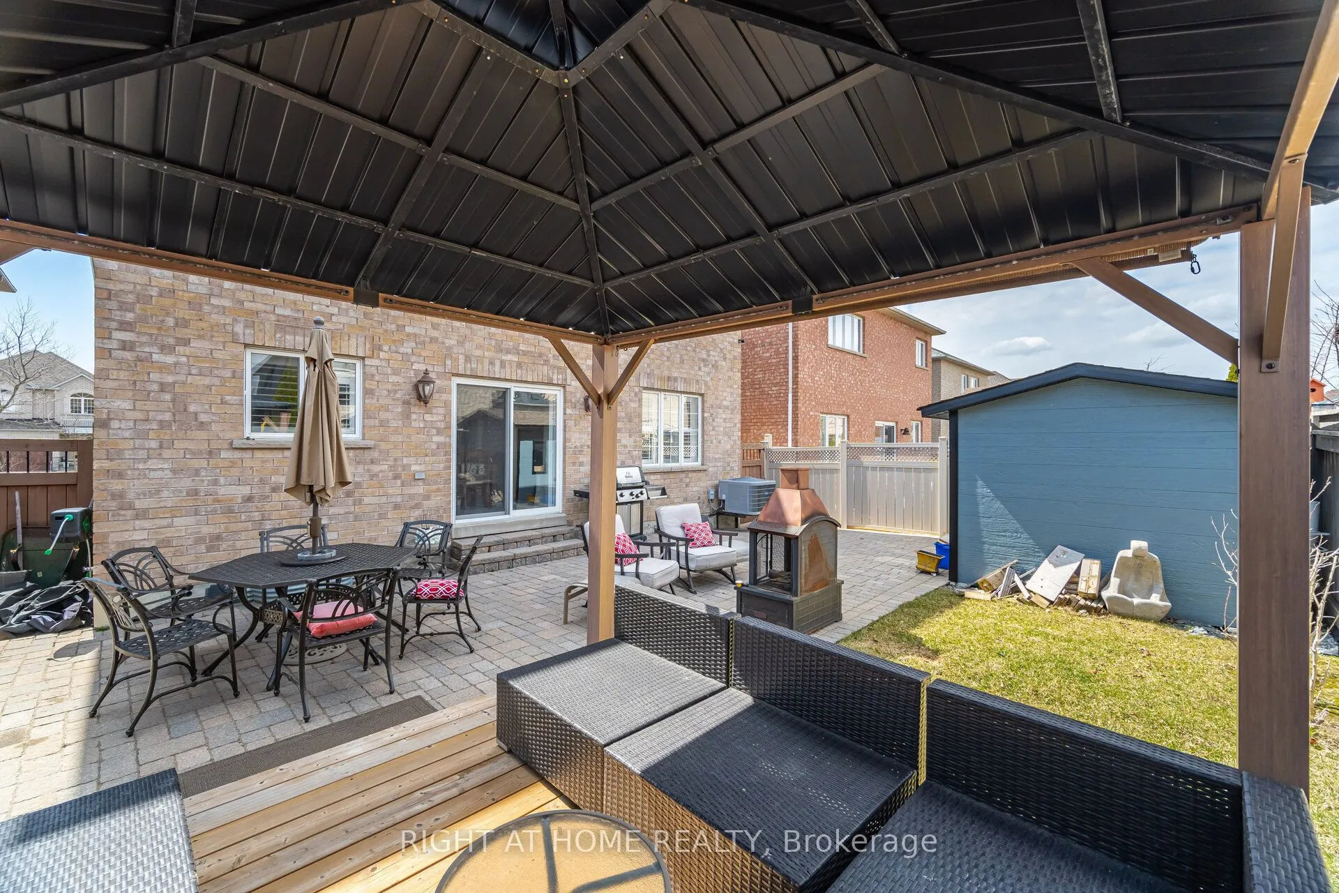 204 Lormel Gate