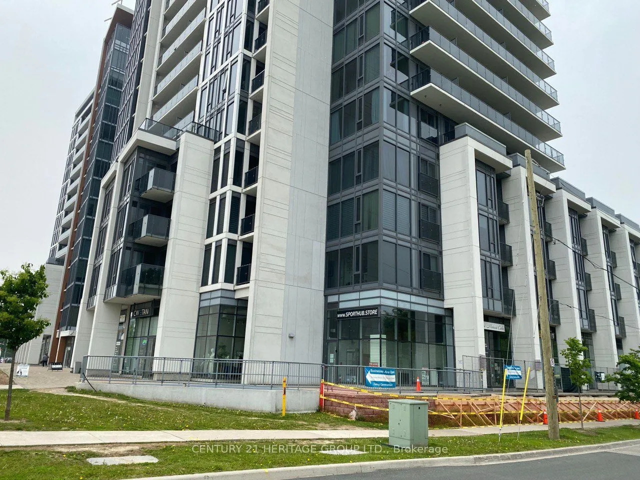 9610 Yonge Street, #A4