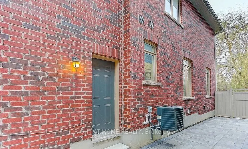 41 Portage Avenue