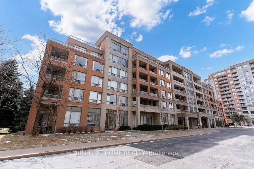 19 Northern Heights Drive, #304