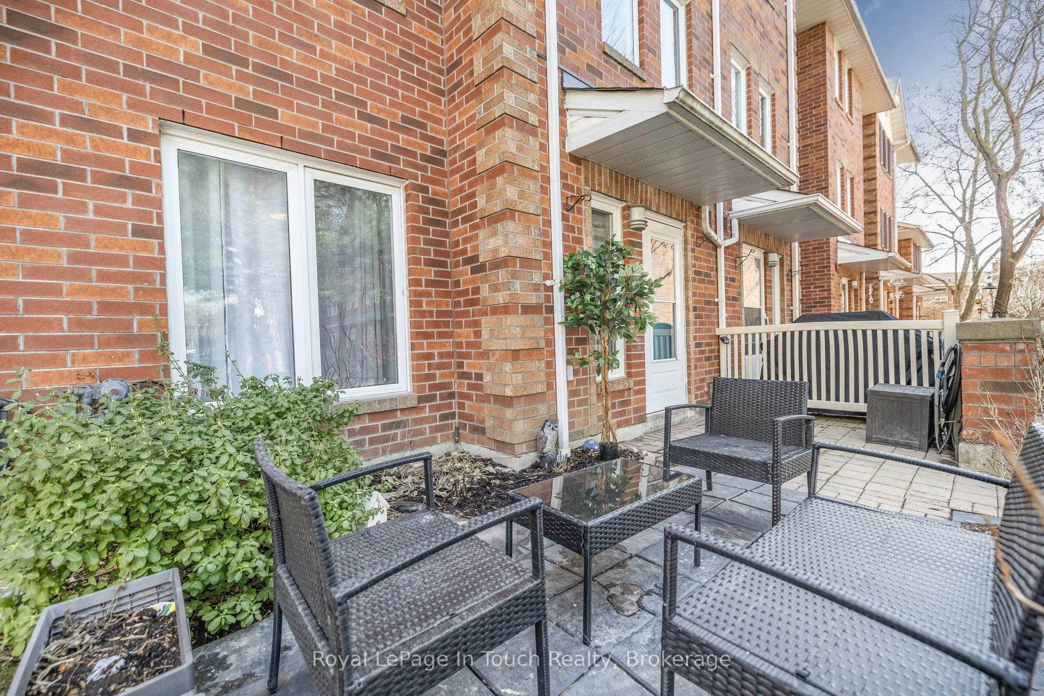 900 Steeles Avenue W, #905
