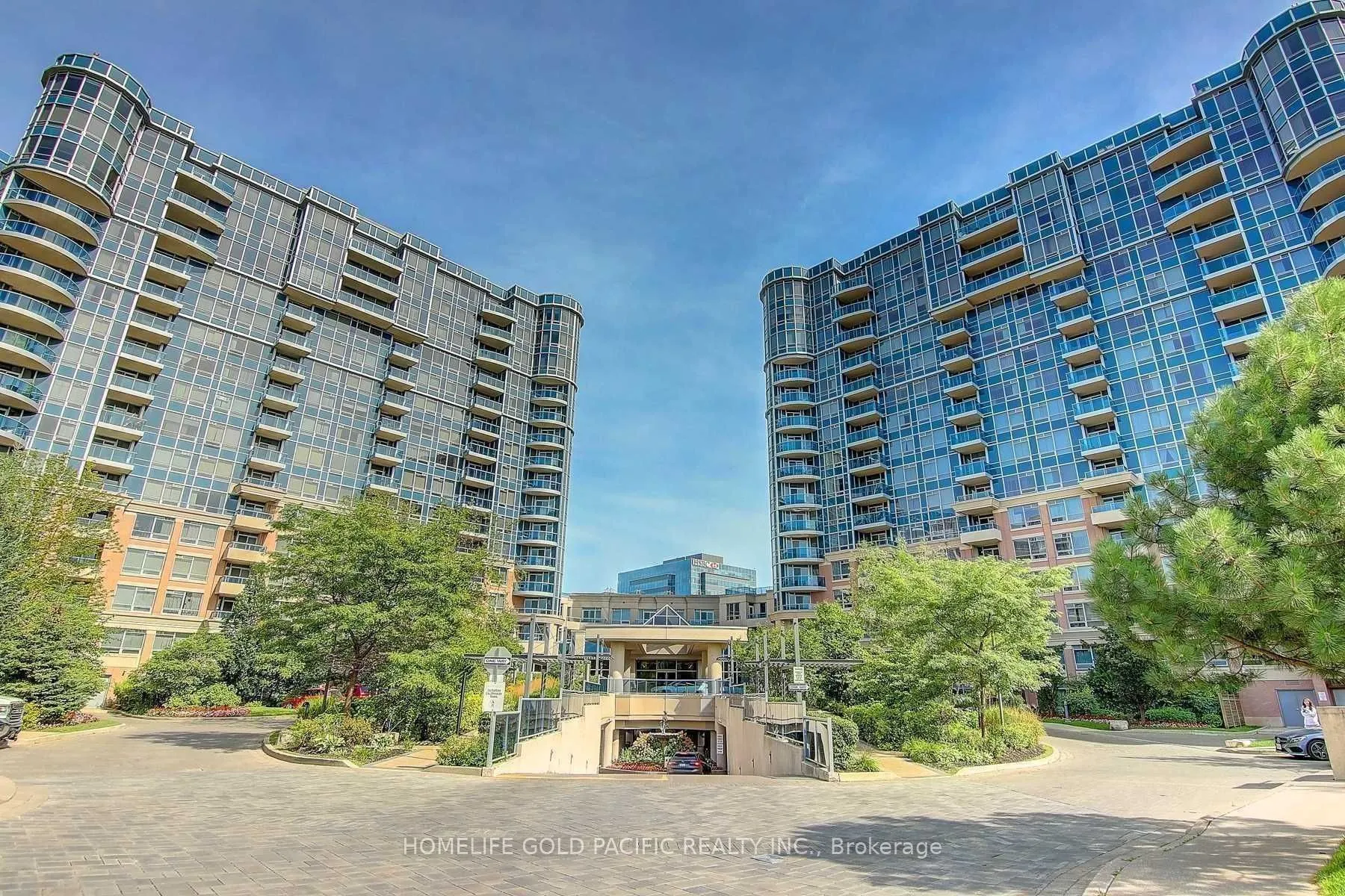 33 Cox Boulevard, #211