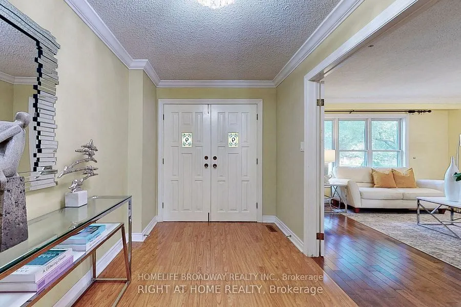 9 Trillium Drive