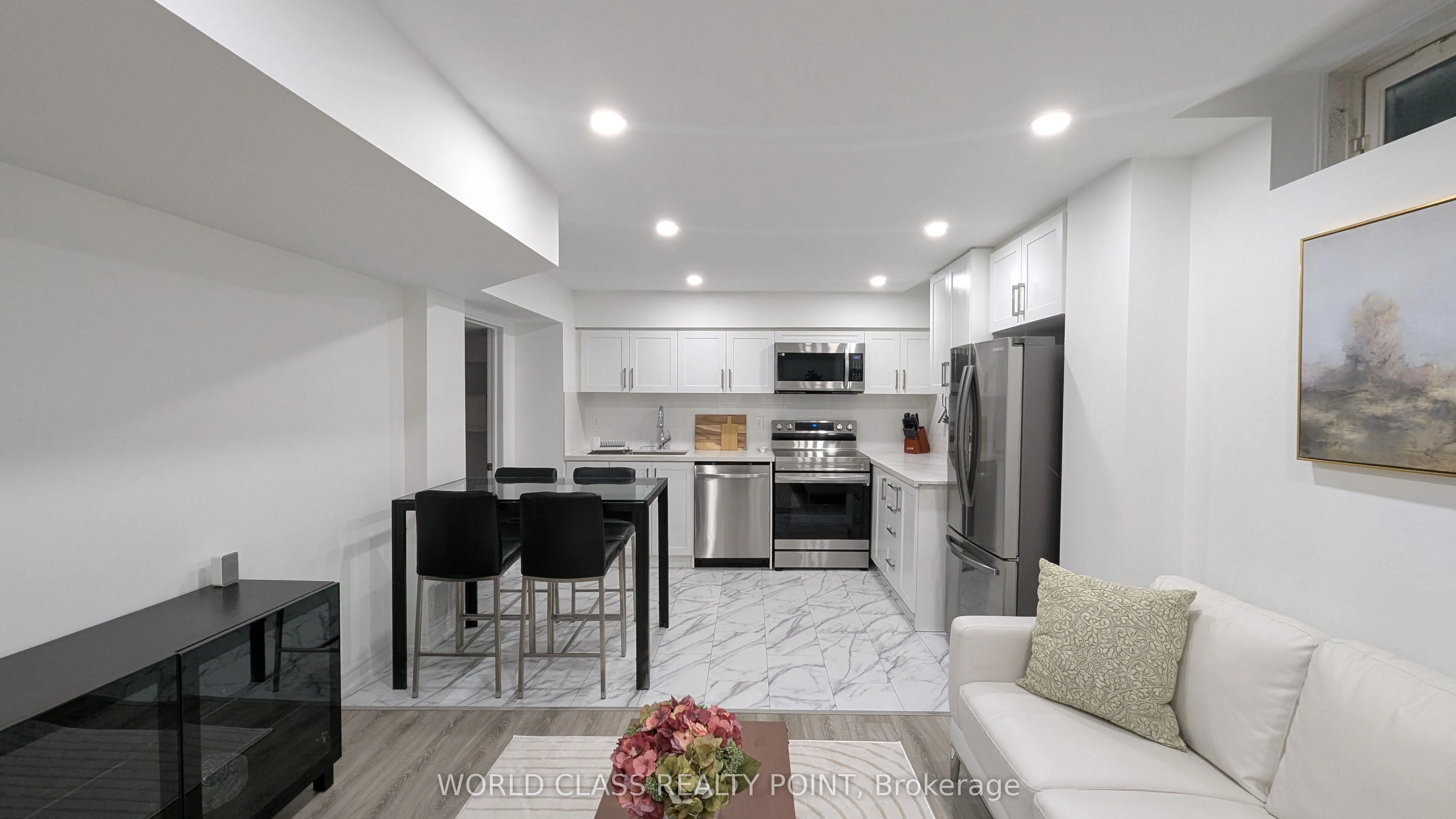 17B Brower Avenue, #BASEMENT