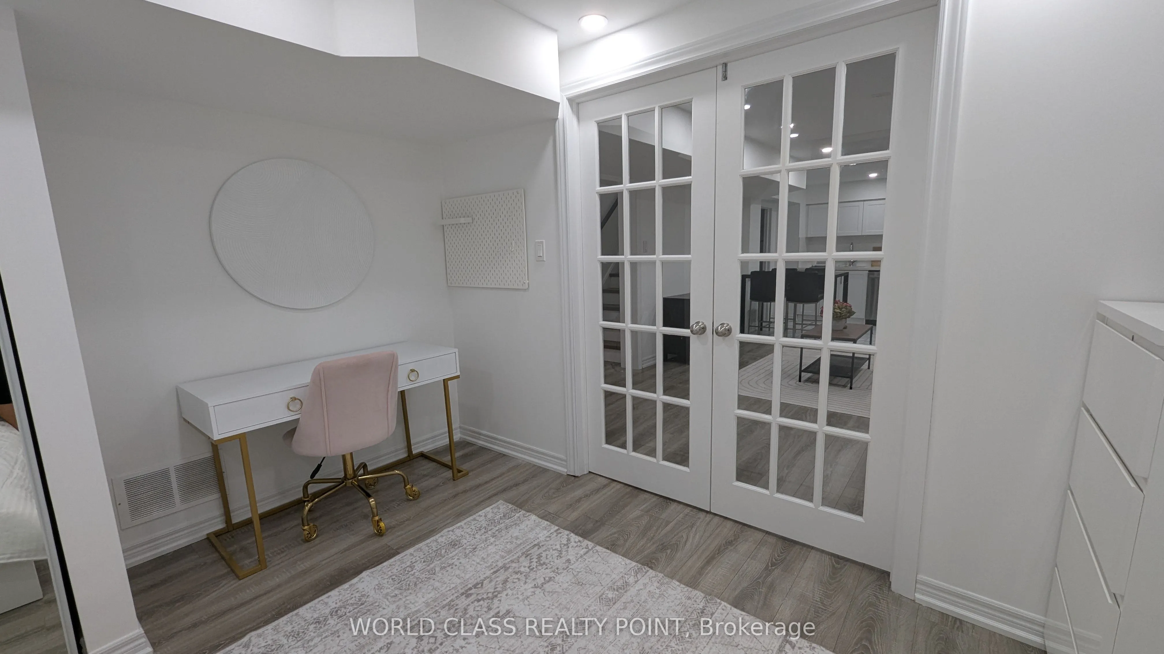 17B Brower Avenue, #BASEMENT