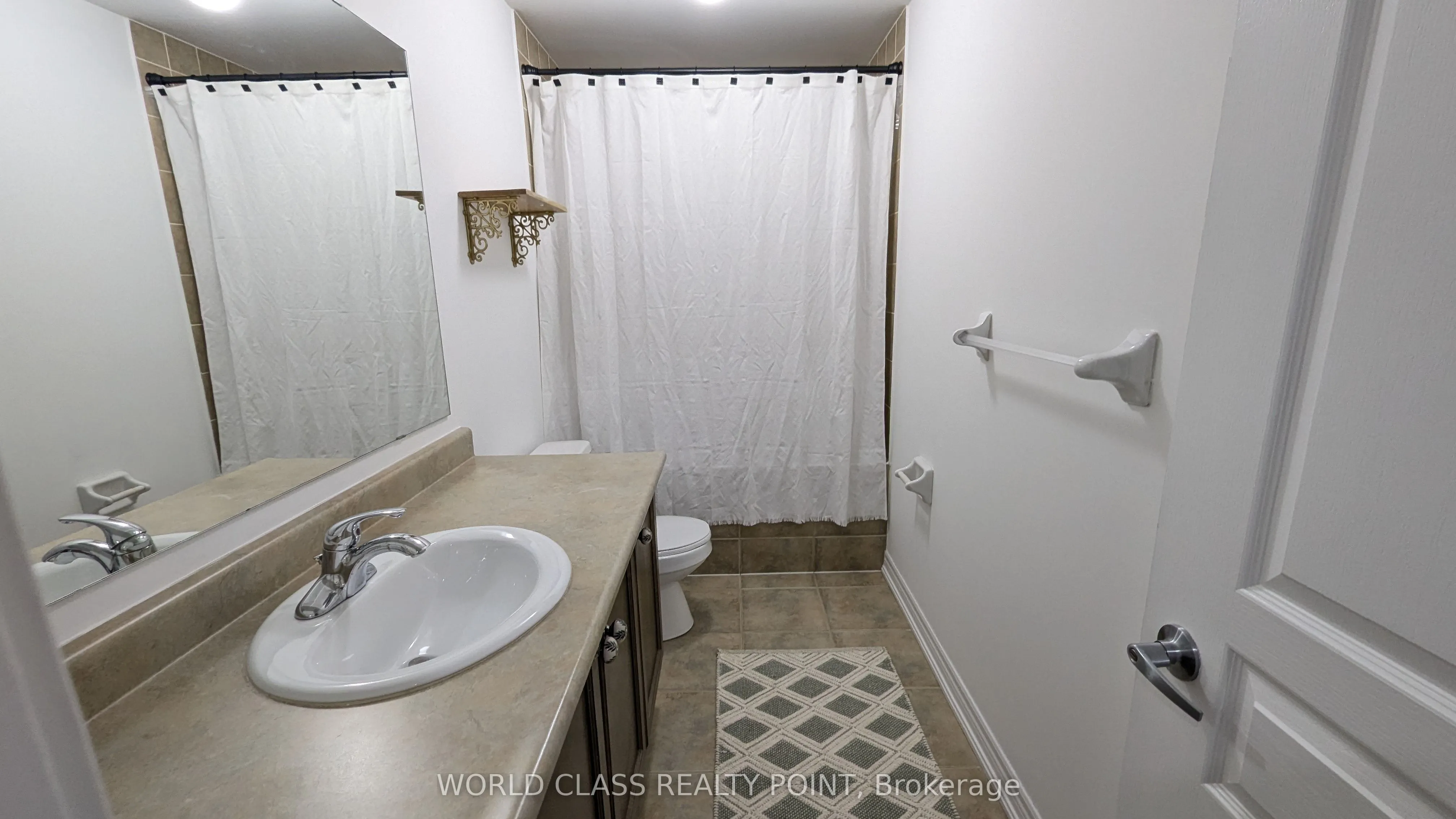 17B Brower Avenue, #BASEMENT