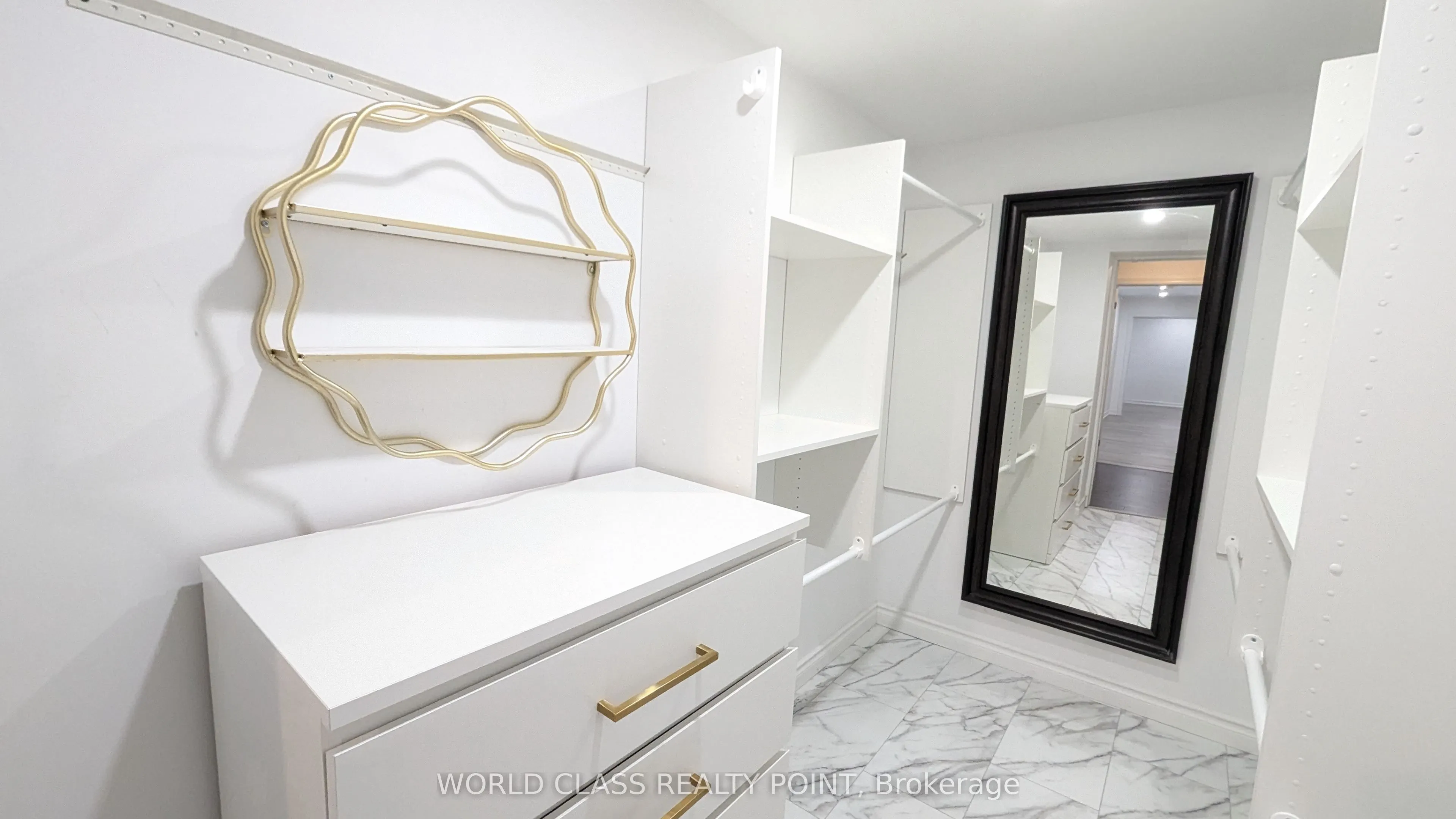 17B Brower Avenue, #BASEMENT