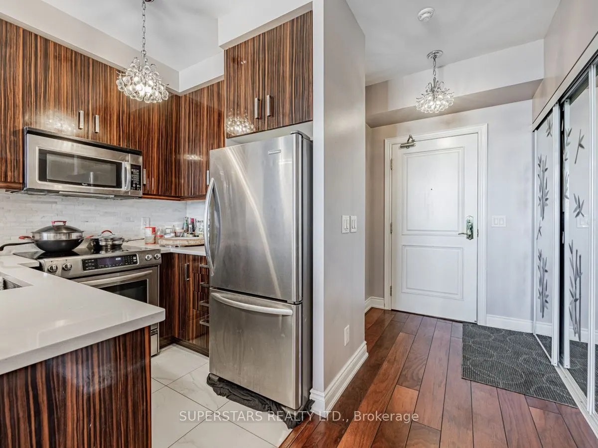 9245 Jane Street, #1414