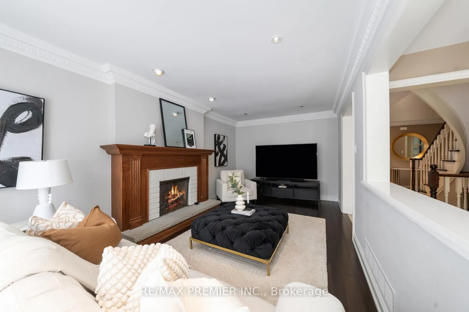 11 Monica Court
