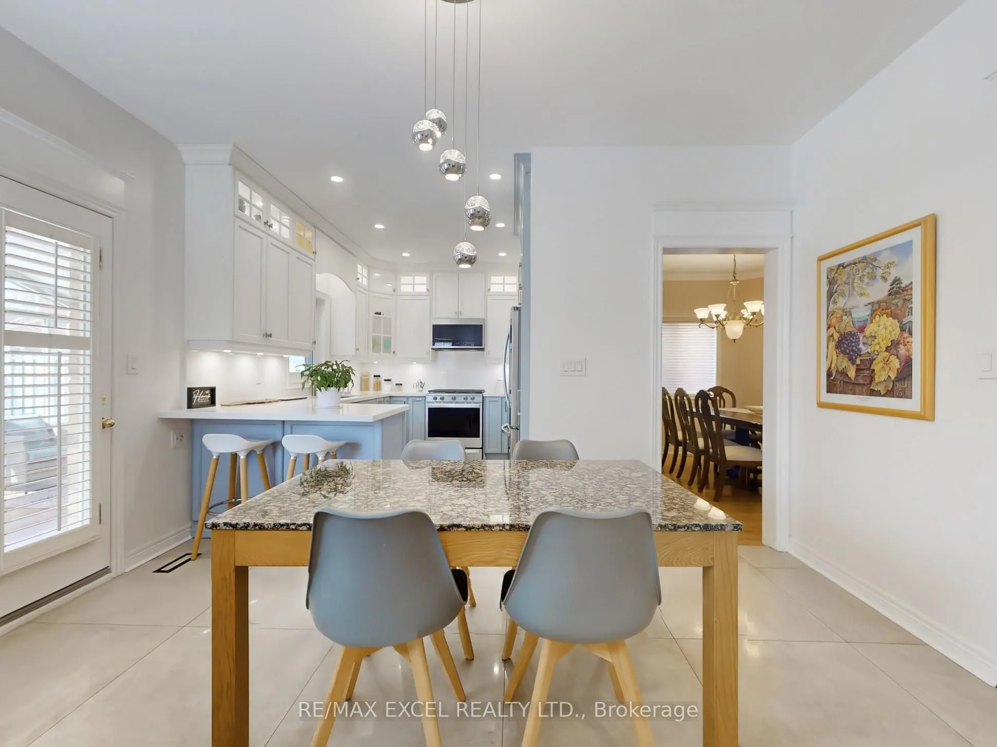 78 Shaftsbury Avenue