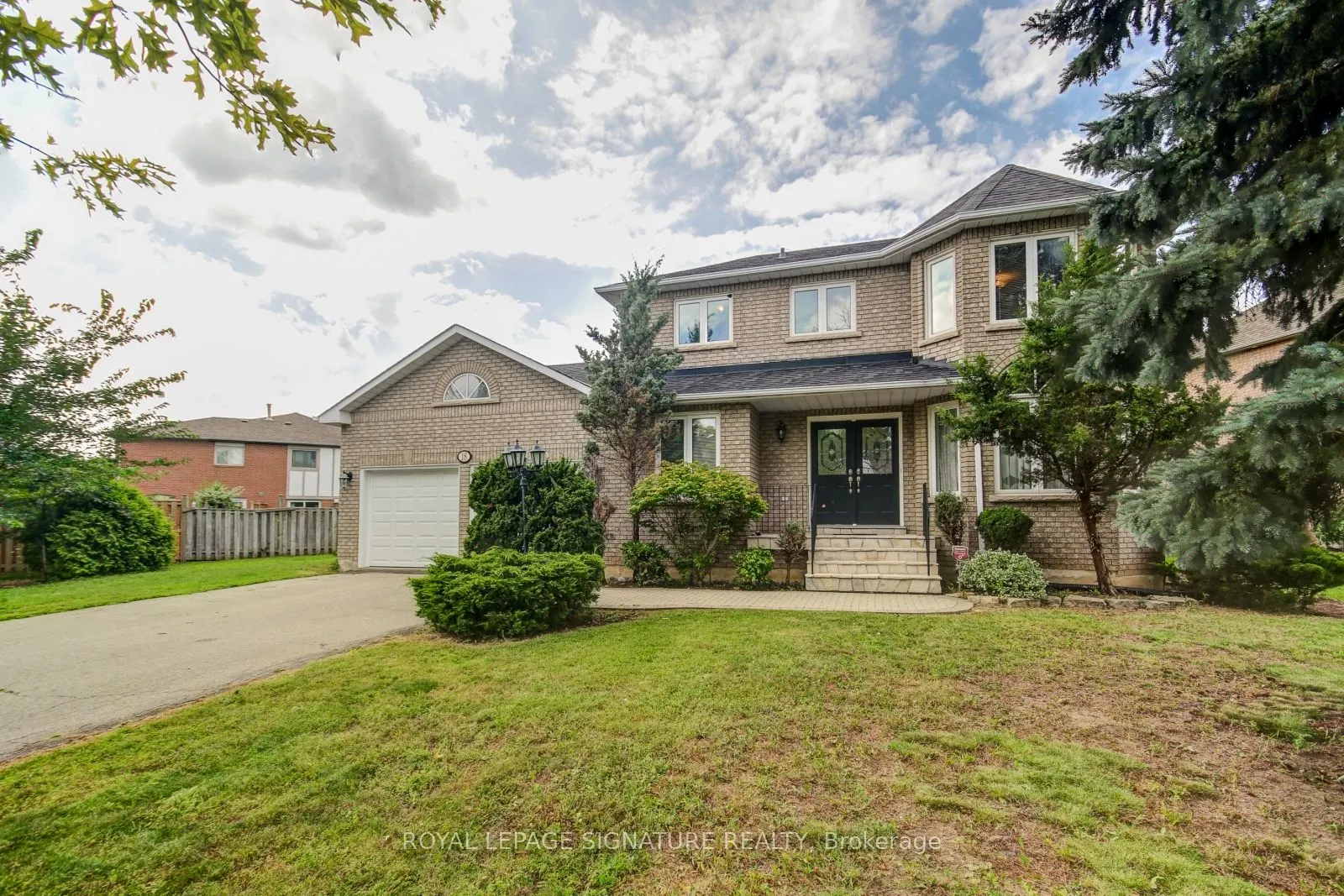 18 Inverness Close