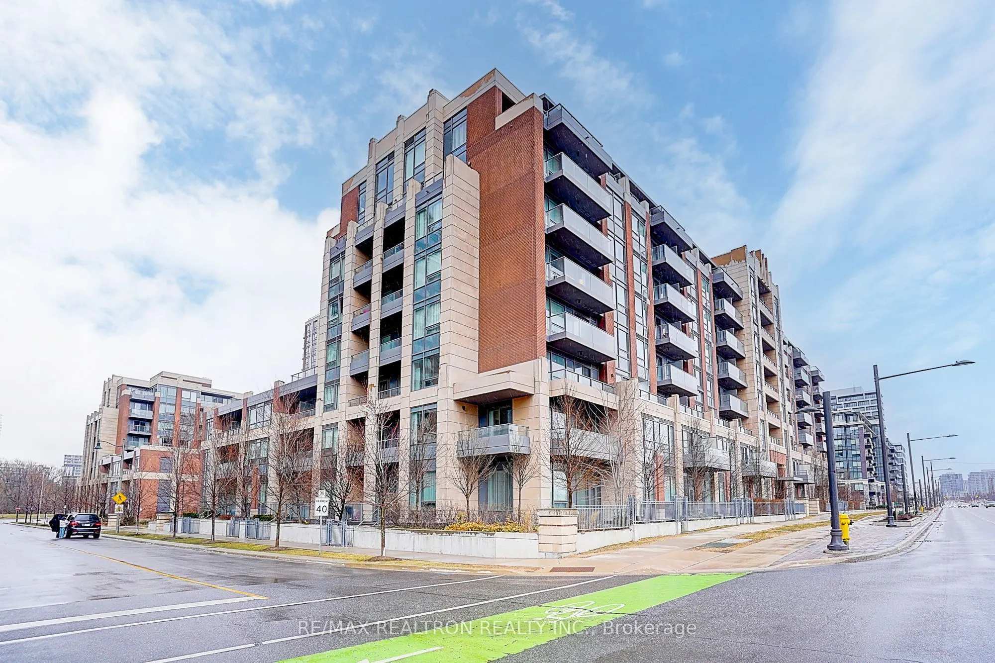 28 Uptown Drive, #Ph18