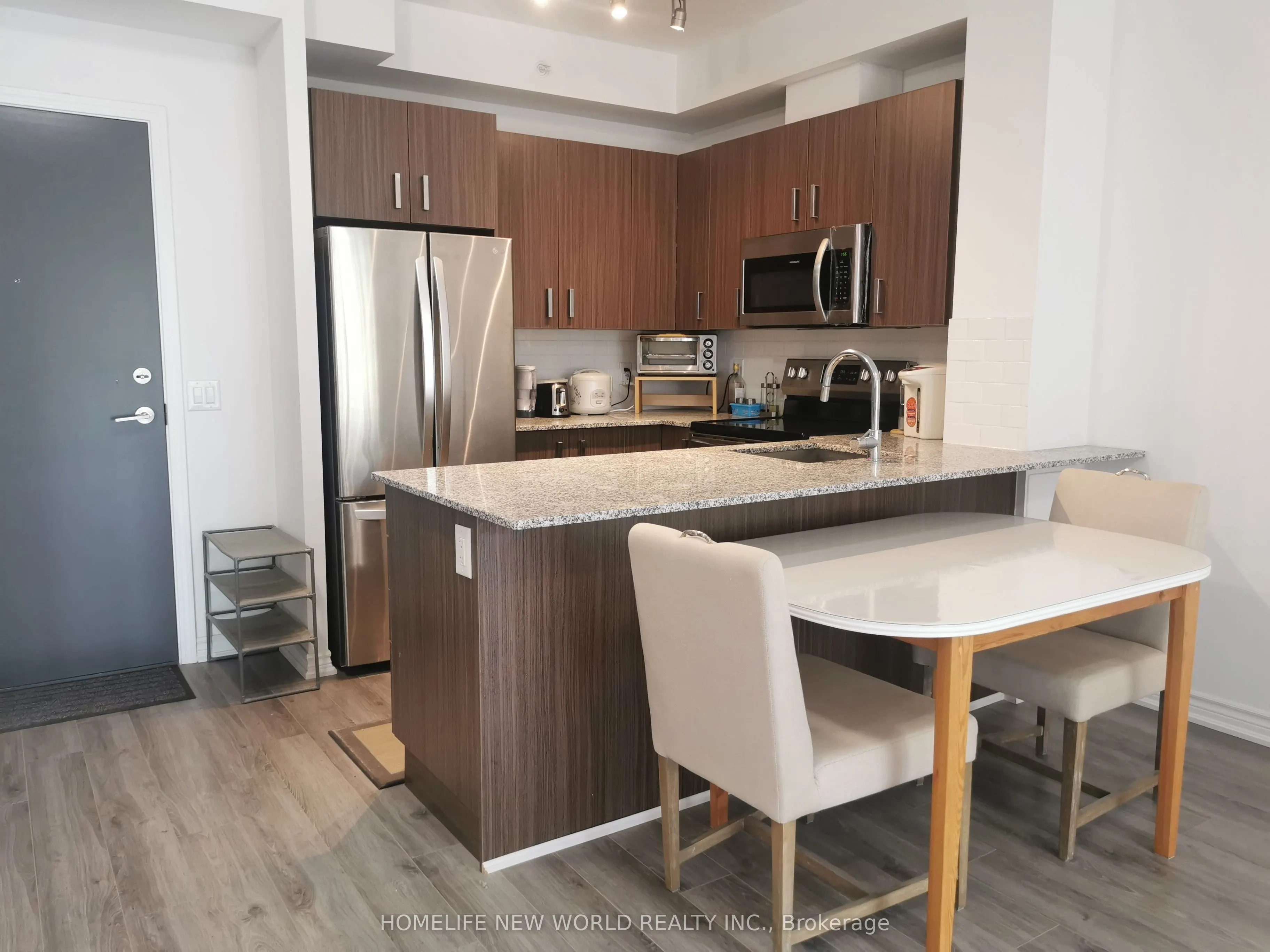 11611 Yonge St Street, #232