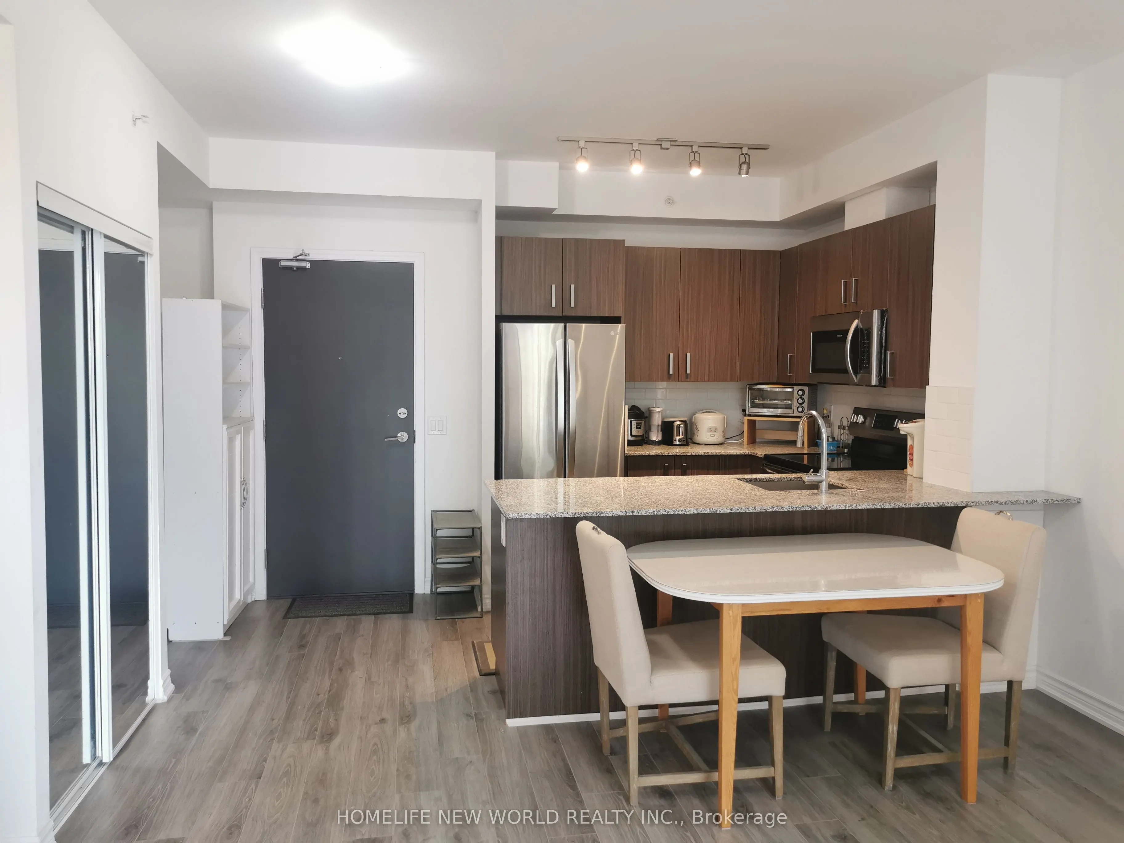 11611 Yonge St Street, #232