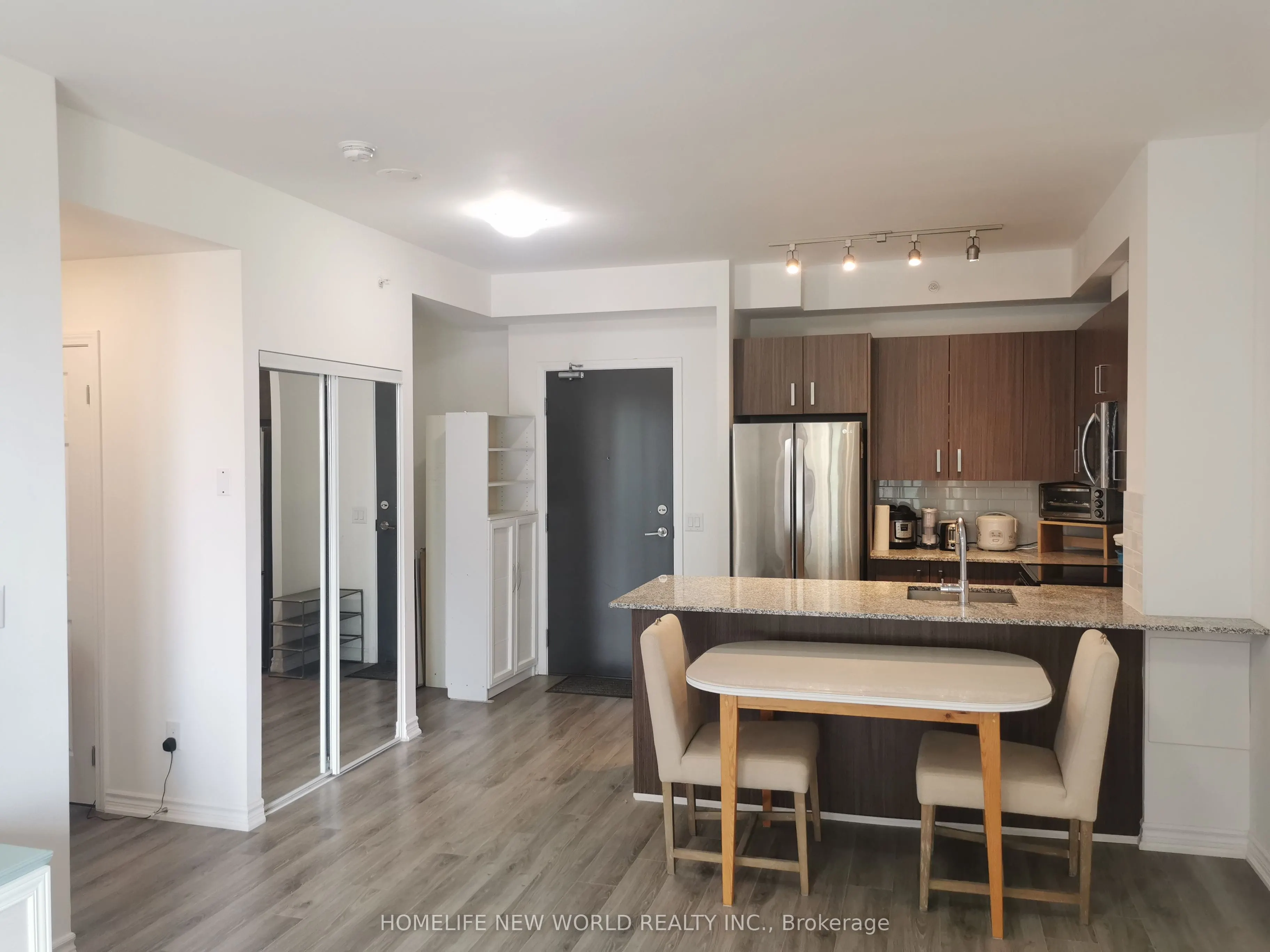 11611 Yonge St Street, #232
