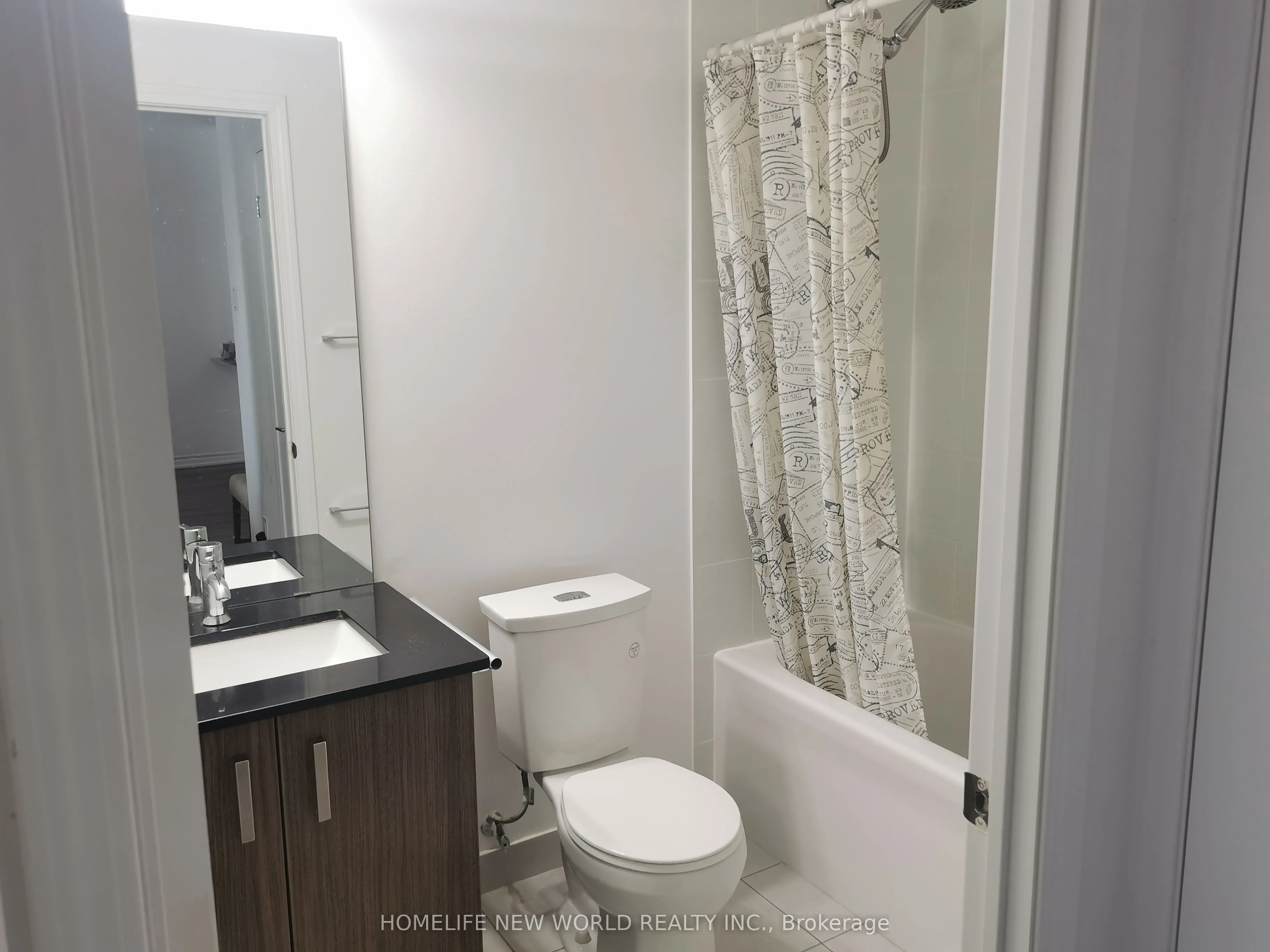 11611 Yonge St Street, #232