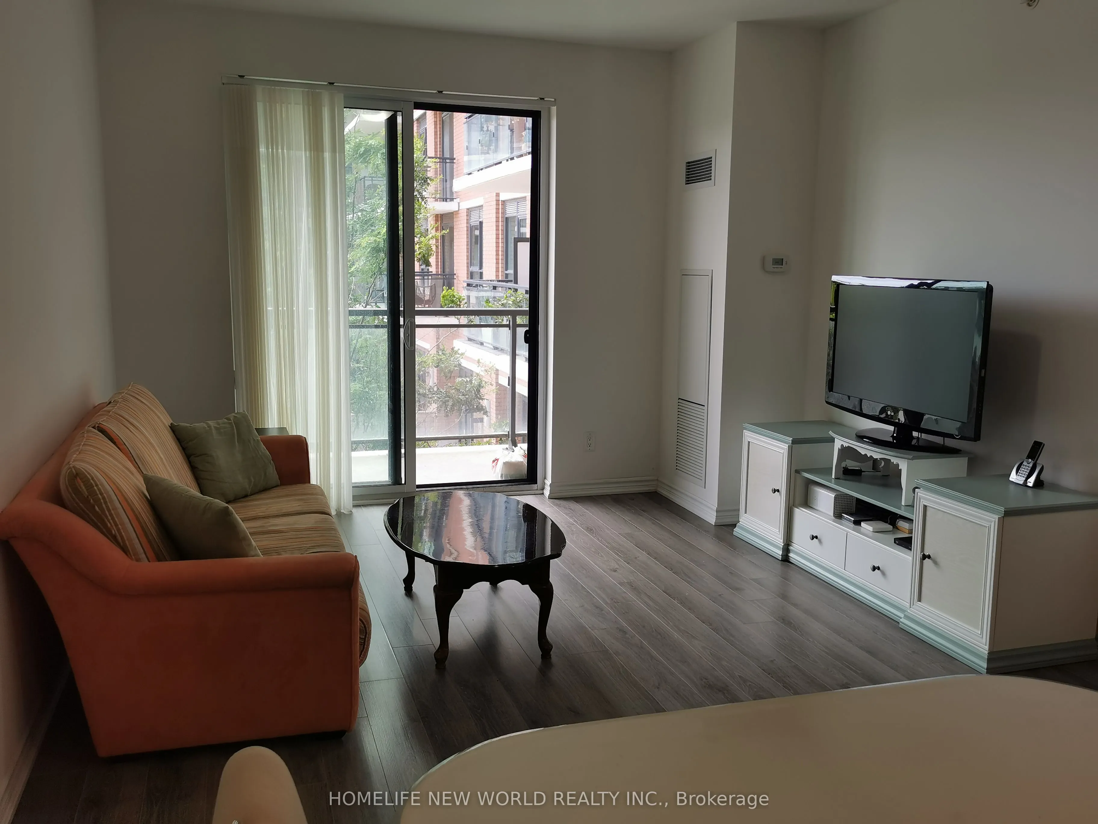 11611 Yonge St Street, #232