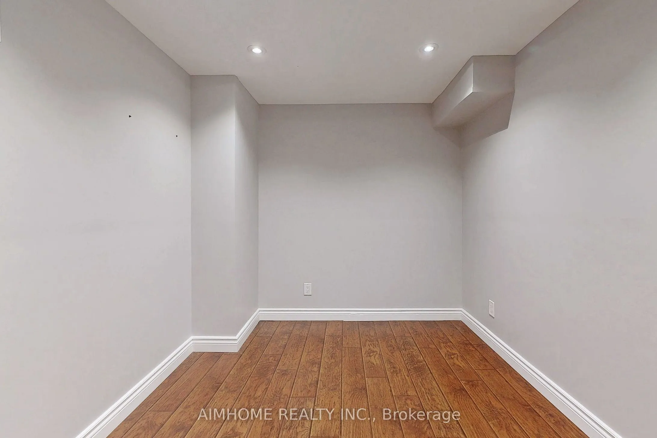 399 Flanagan Court