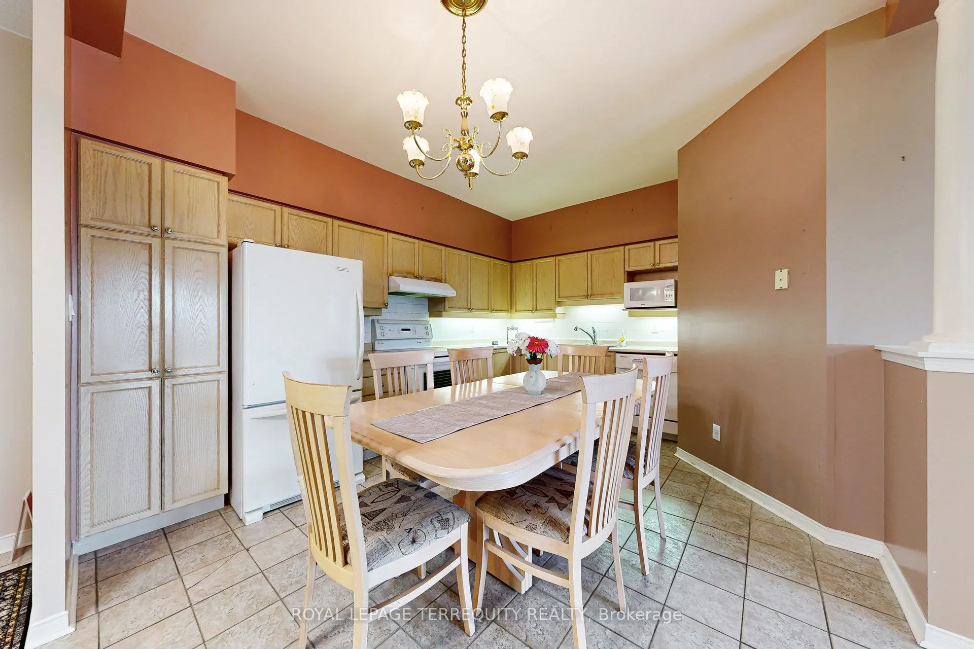 7373 Martin Grove Road, #615