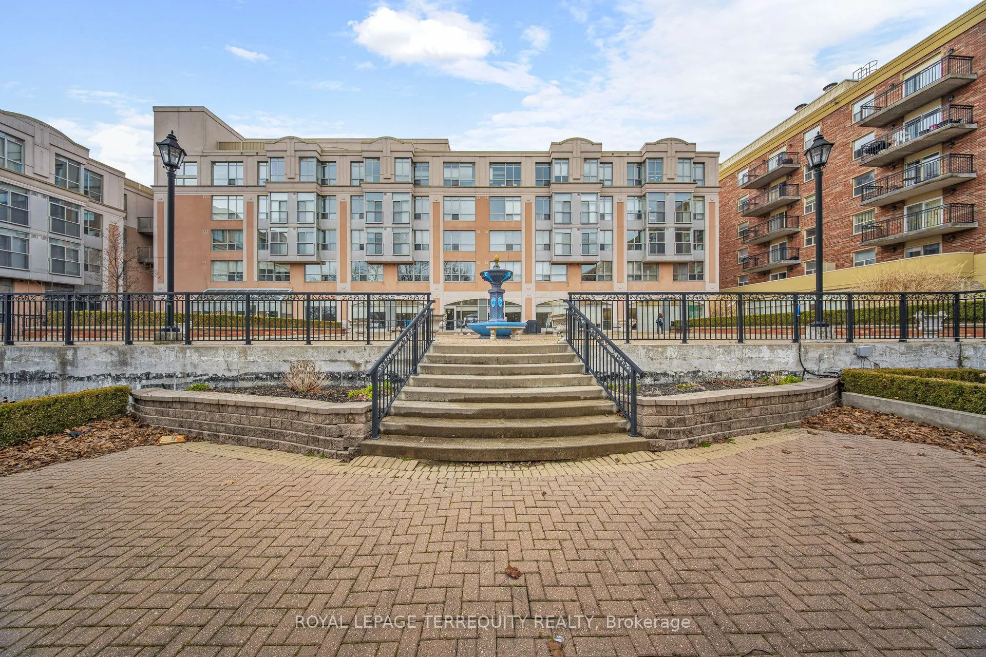 7373 Martin Grove Road, #615