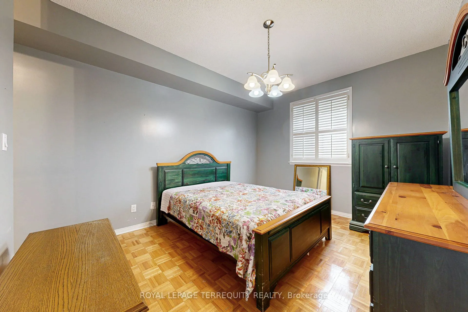 7373 Martin Grove Road, #615
