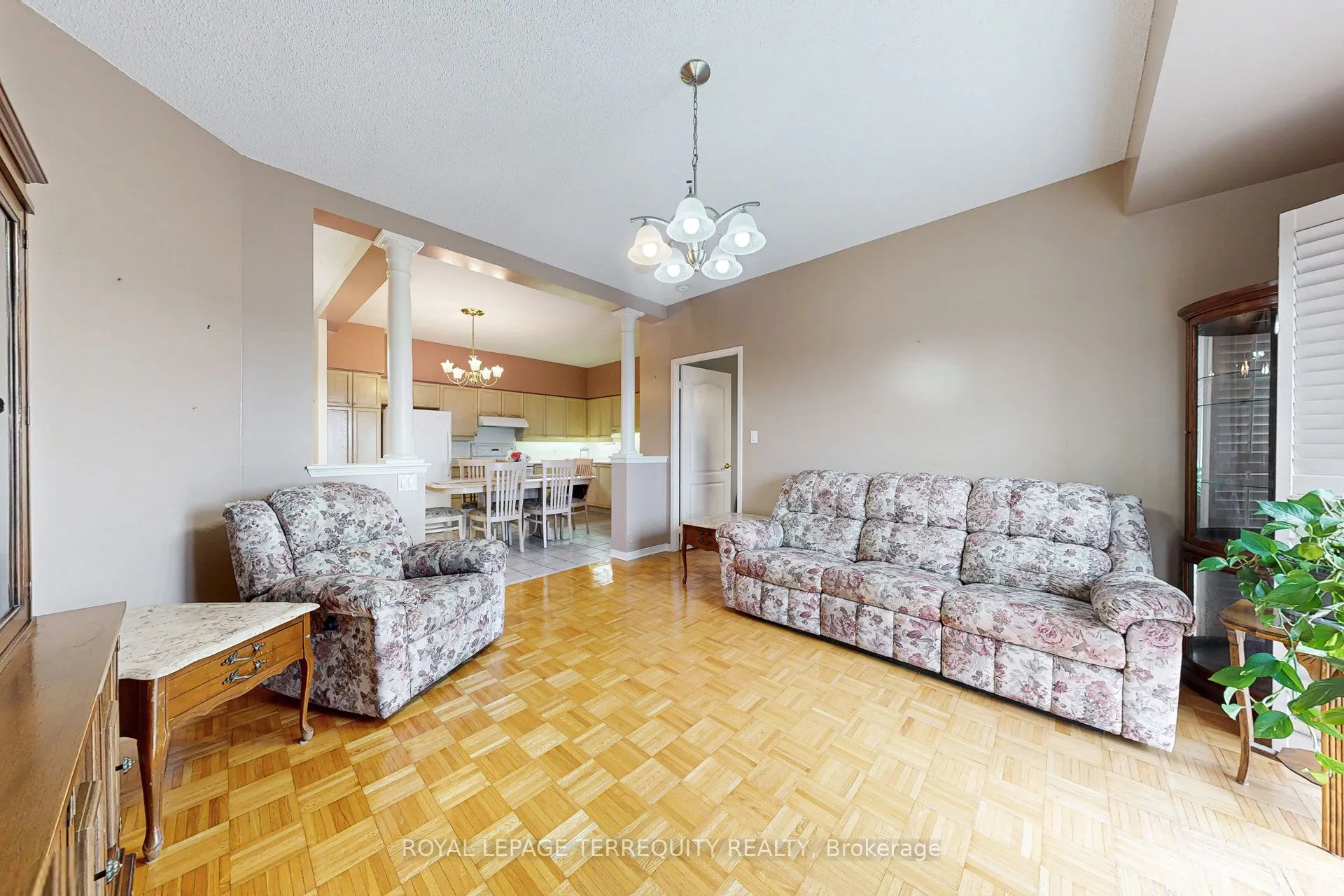 7373 Martin Grove Road, #615