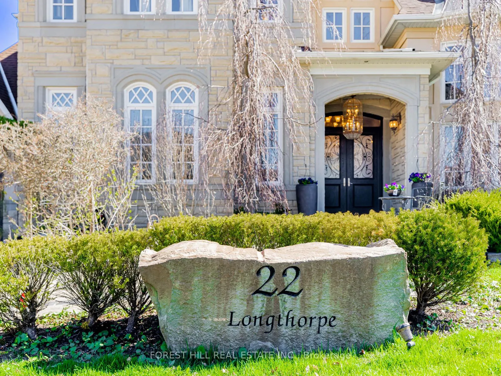 22 Longthrope Court
