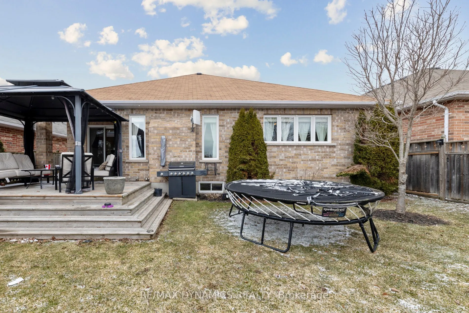 89 Maplewood Avenue