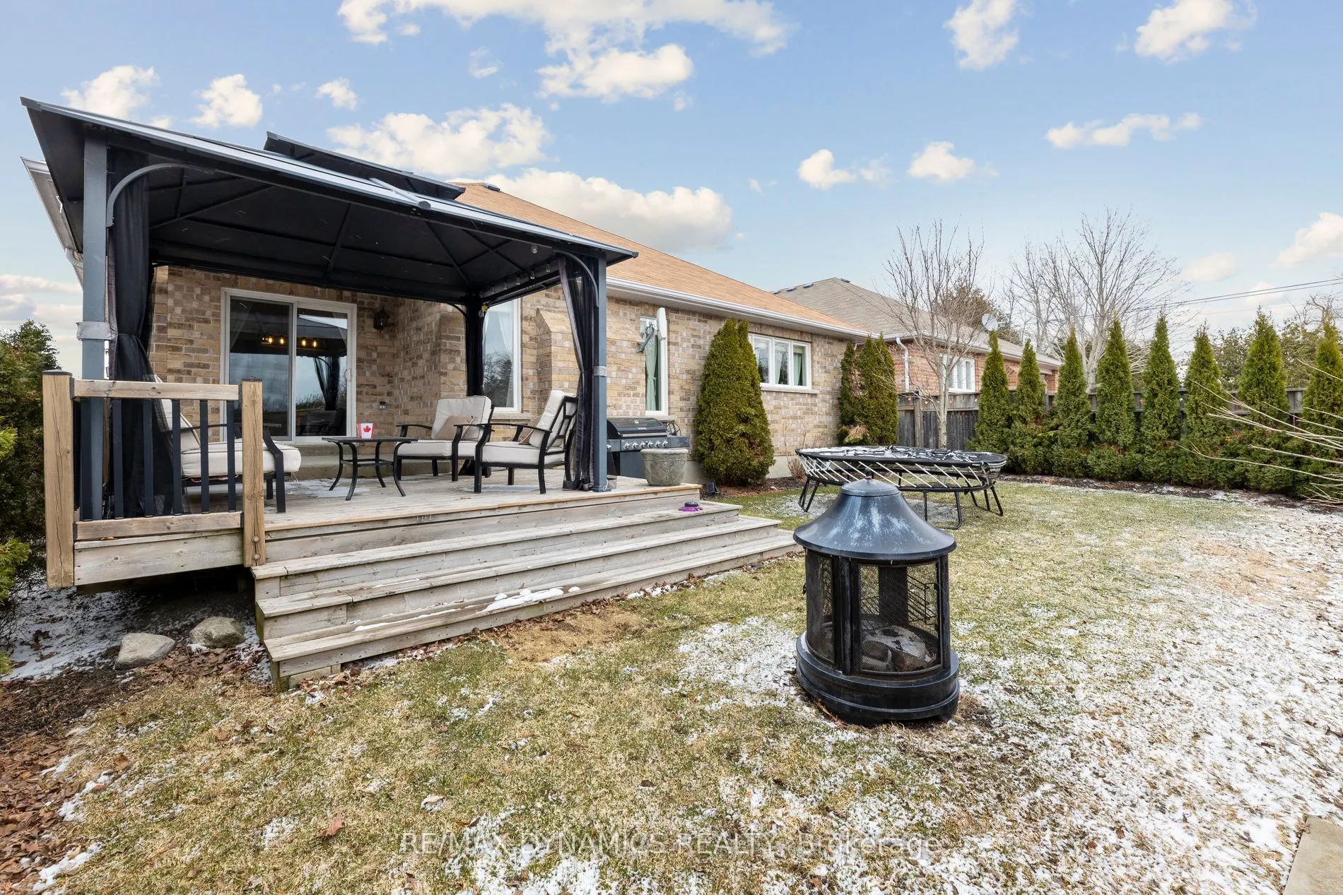 89 Maplewood Avenue