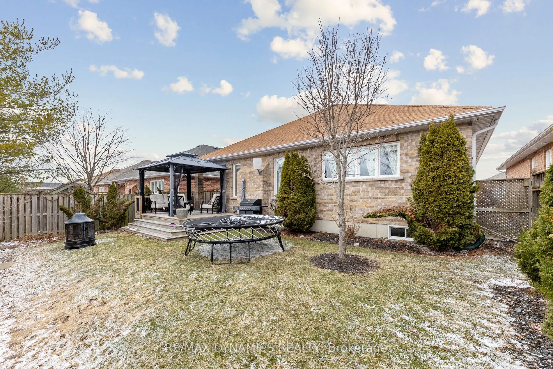 89 Maplewood Avenue