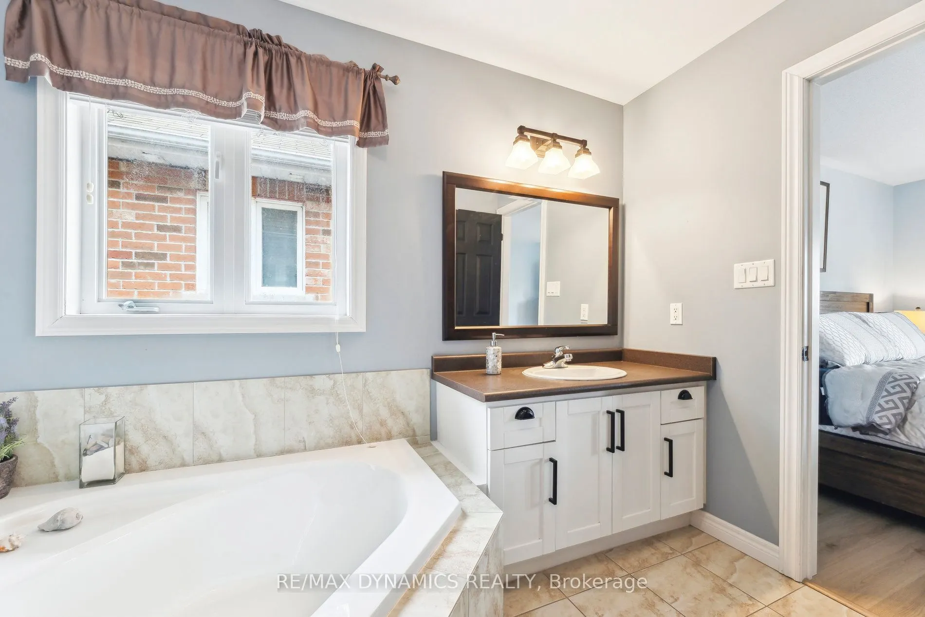 89 Maplewood Avenue