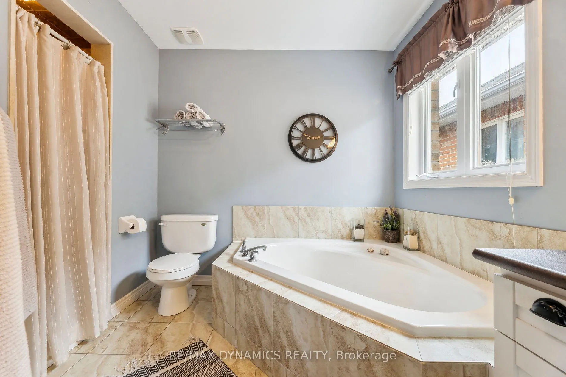 89 Maplewood Avenue