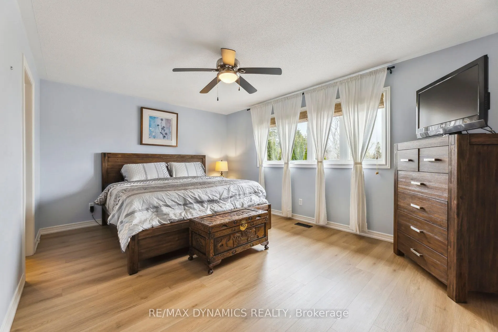 89 Maplewood Avenue