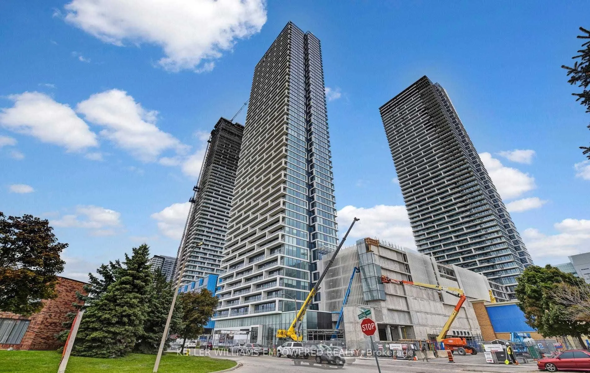 5 Buttermill Avenue #2501