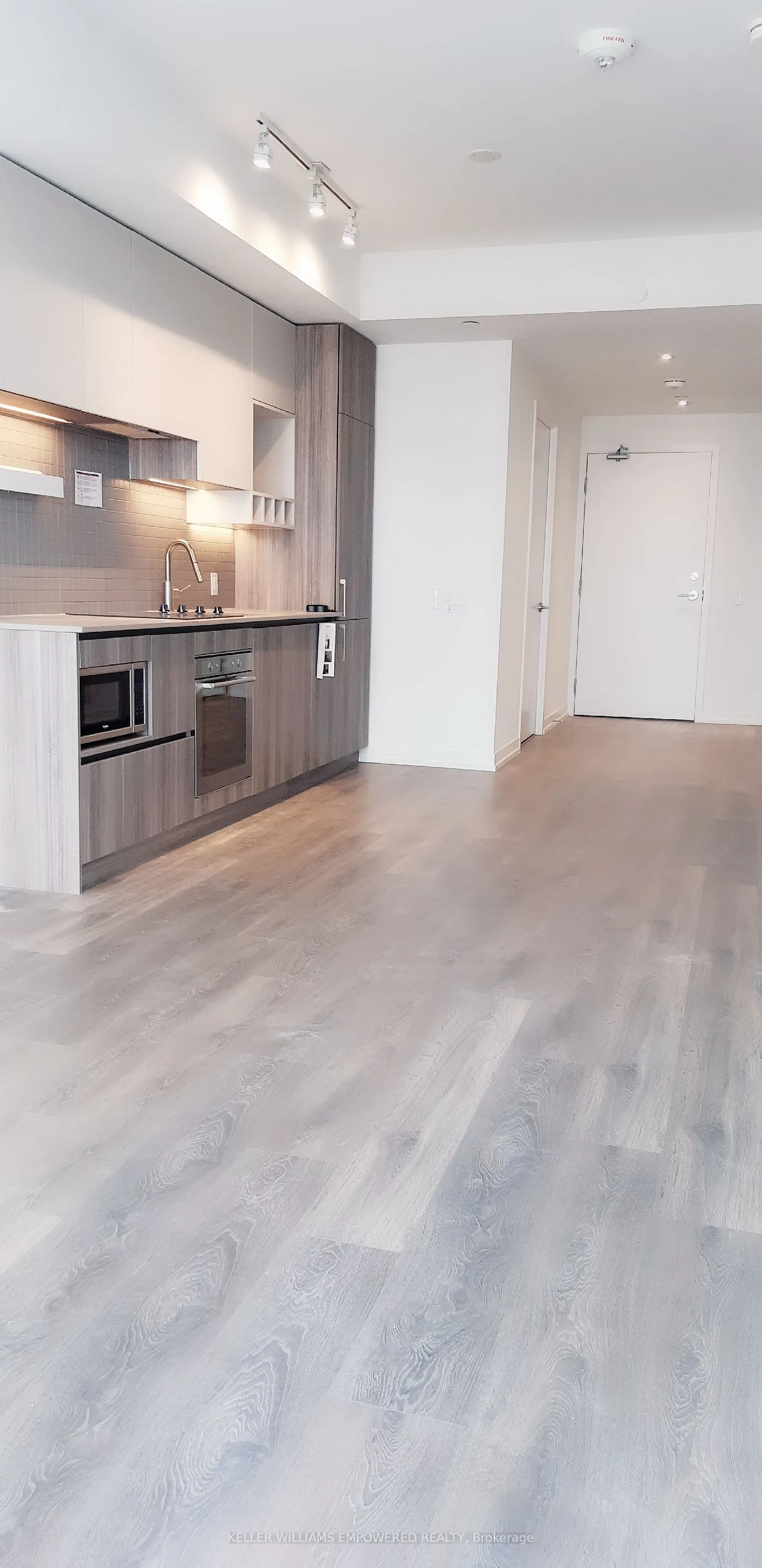 5 Buttermill Avenue #2501