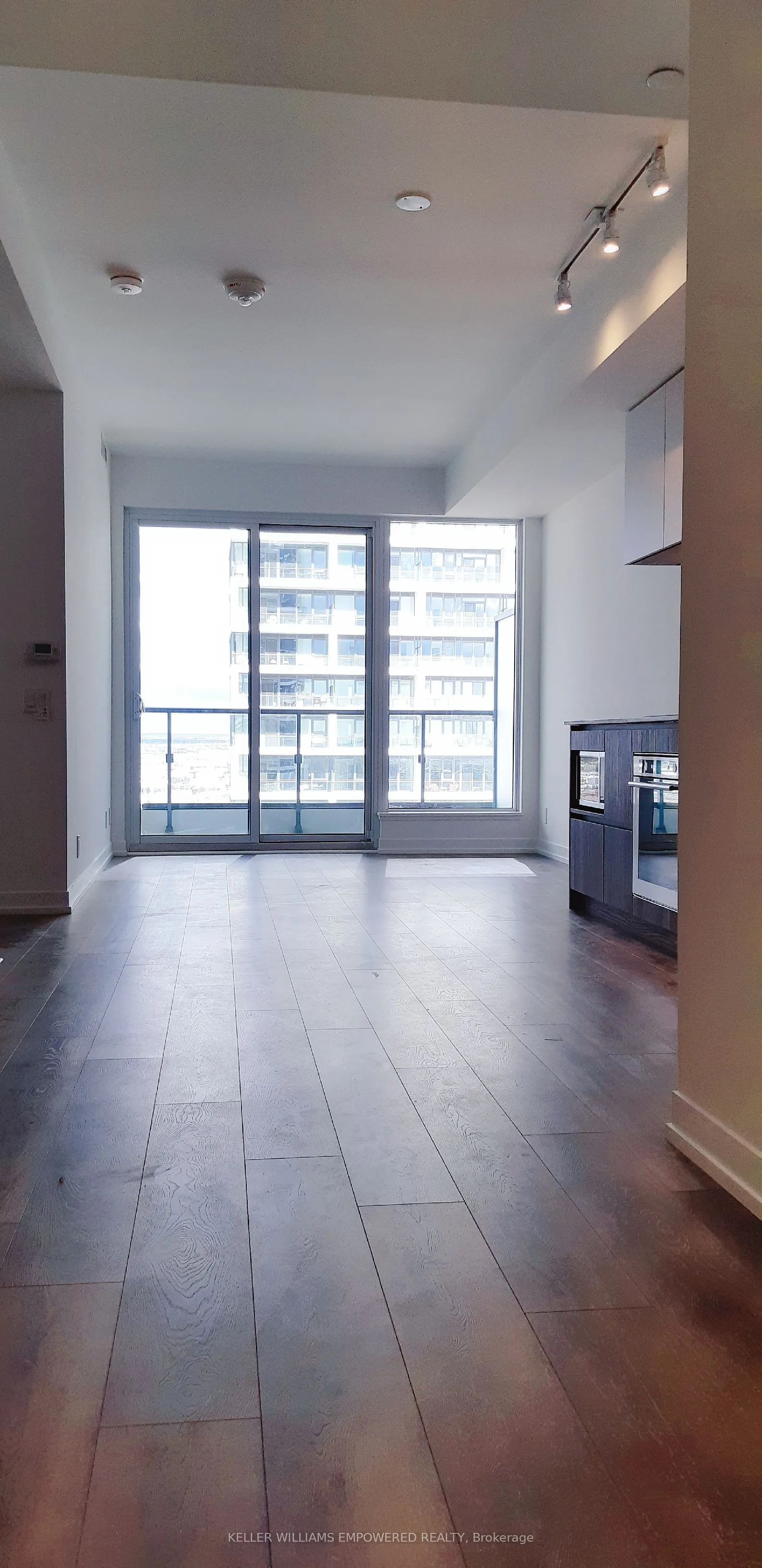 5 Buttermill Avenue #2501