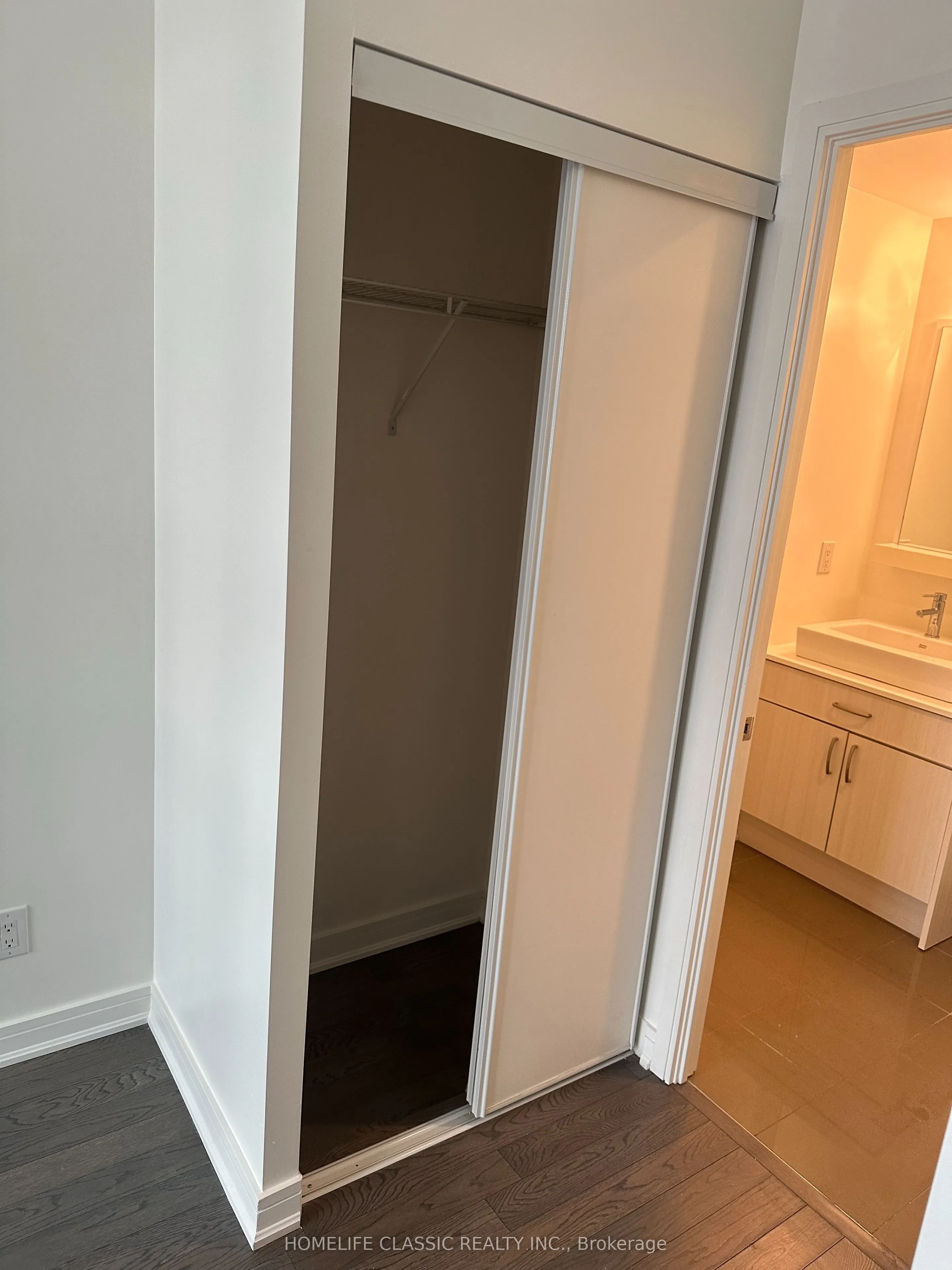 9191 Yonge Street, #613