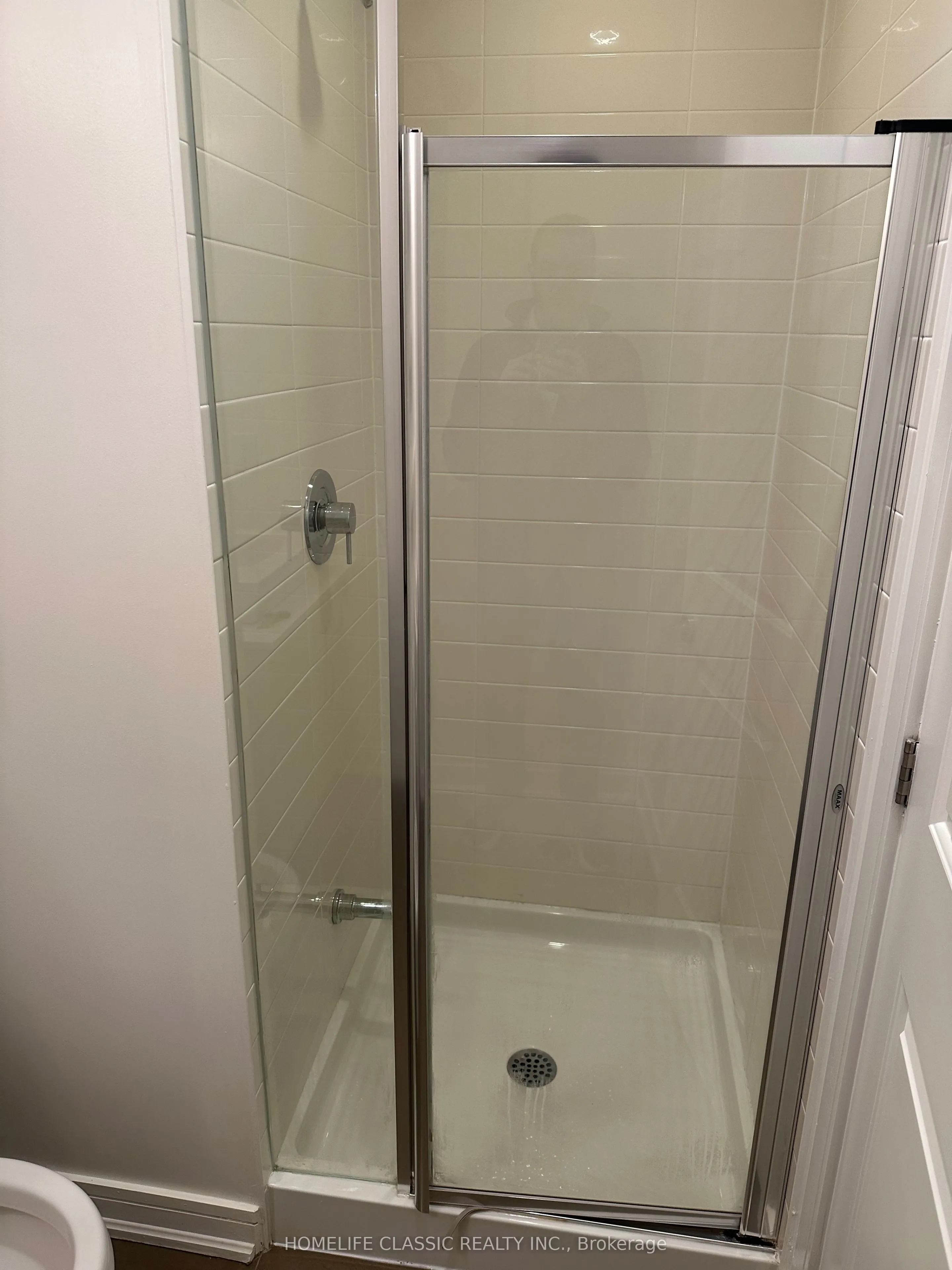 9191 Yonge Street, #613
