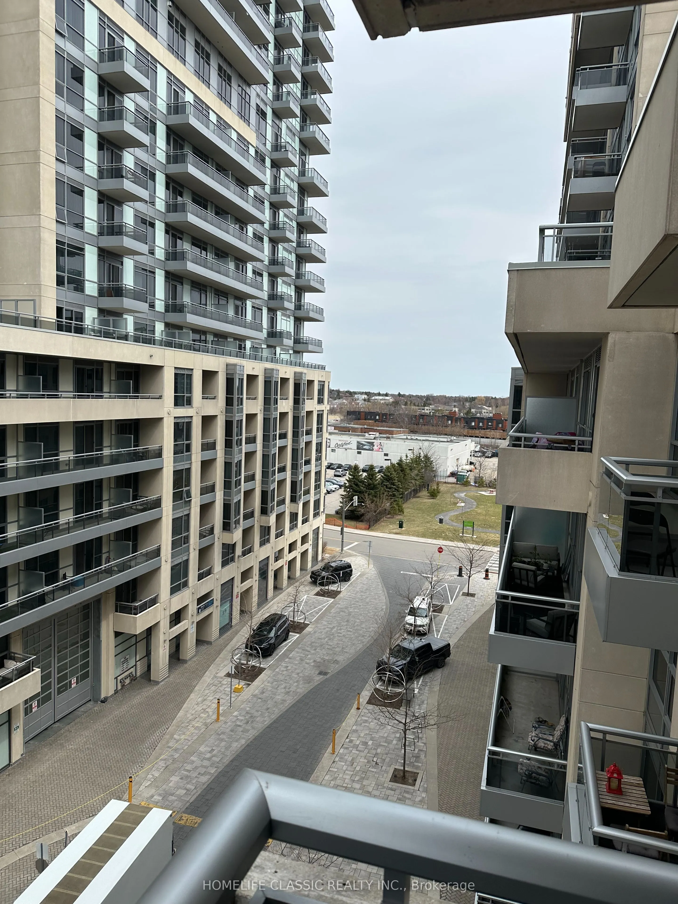 9191 Yonge Street, #613
