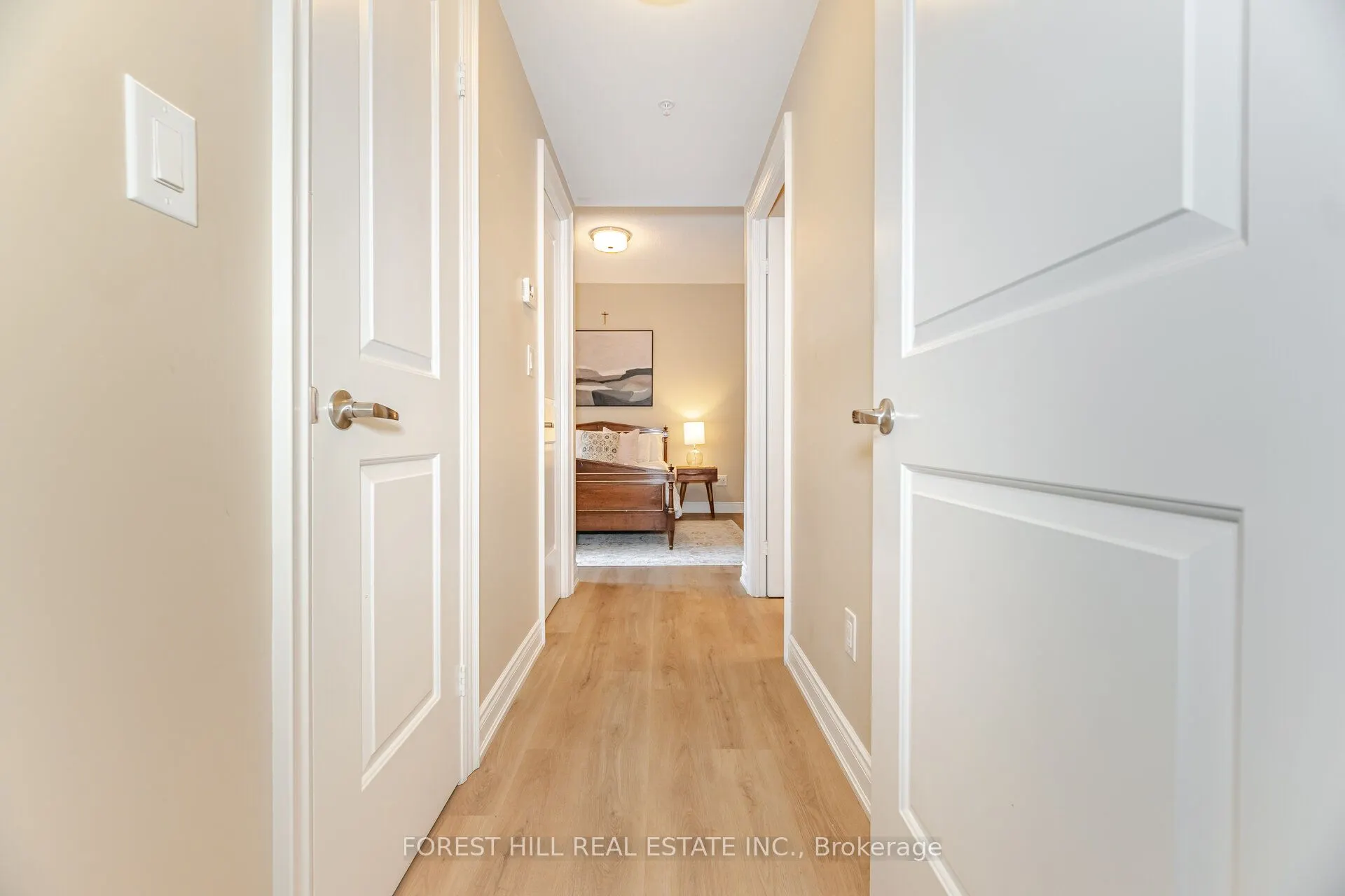 2396 Major Mackenzie Drive W, #220