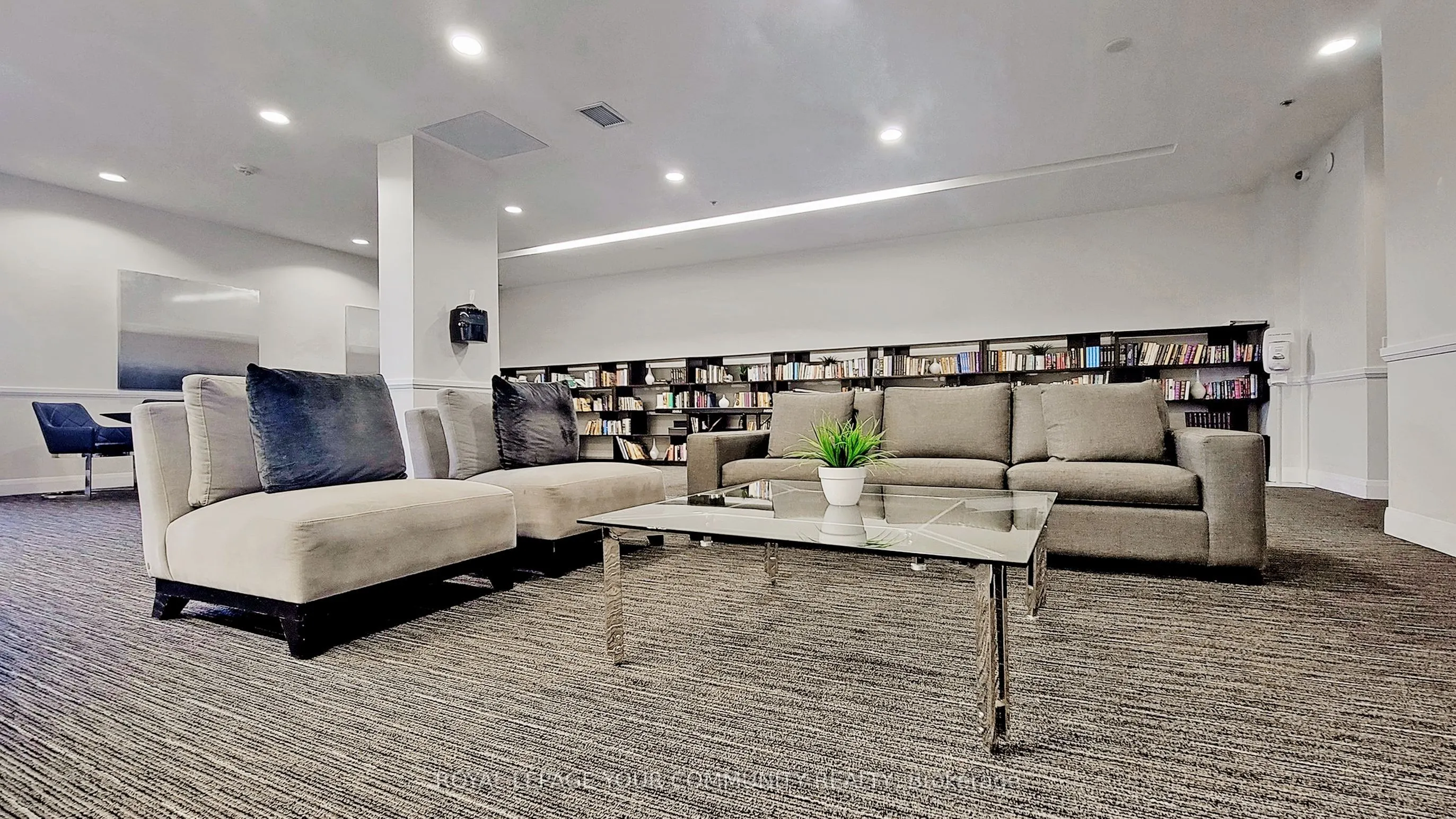 2900 Highway 7 Road, #315