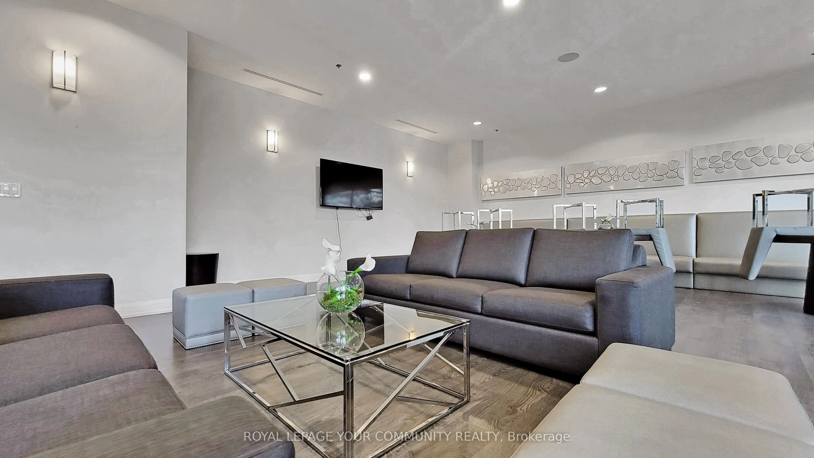 2900 Highway 7 Road, #315