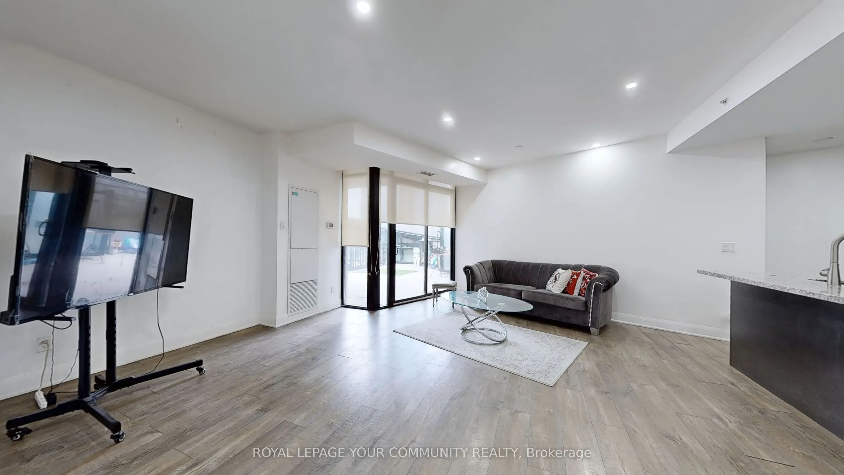 2900 Highway 7 Road, #315
