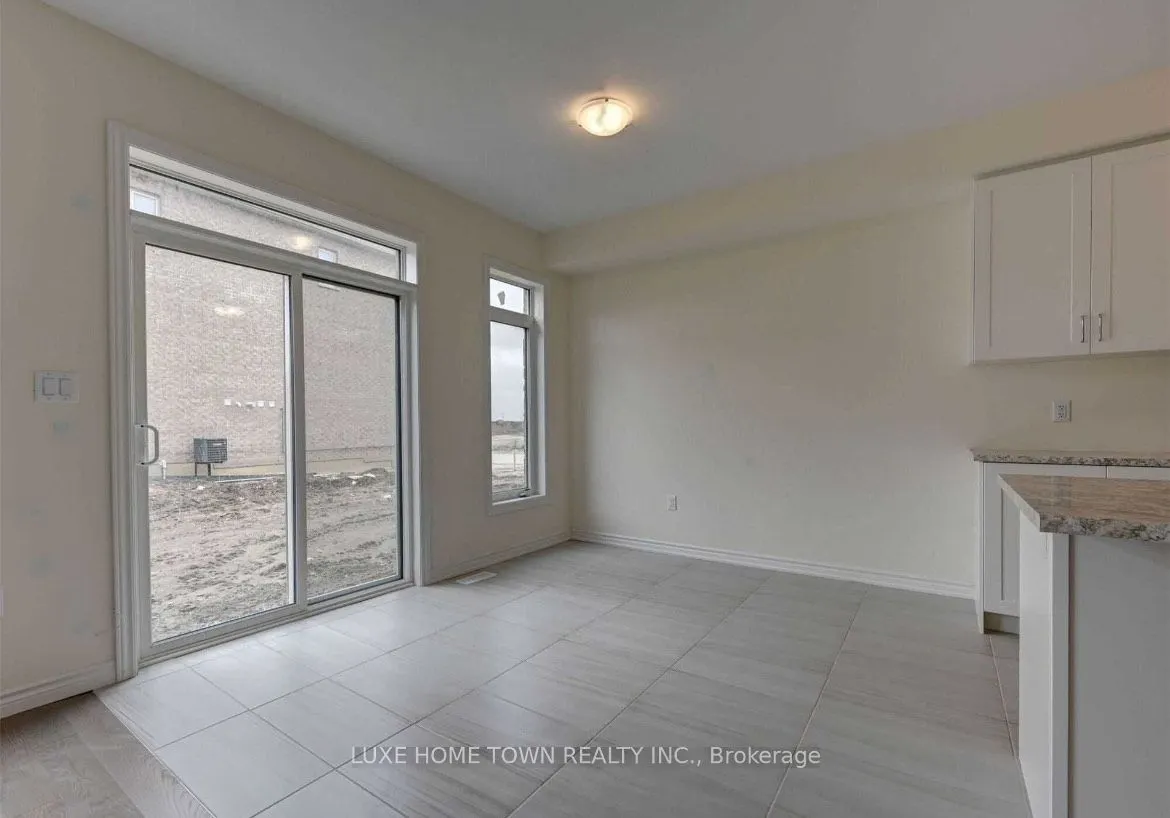 2227 Grainger Loop