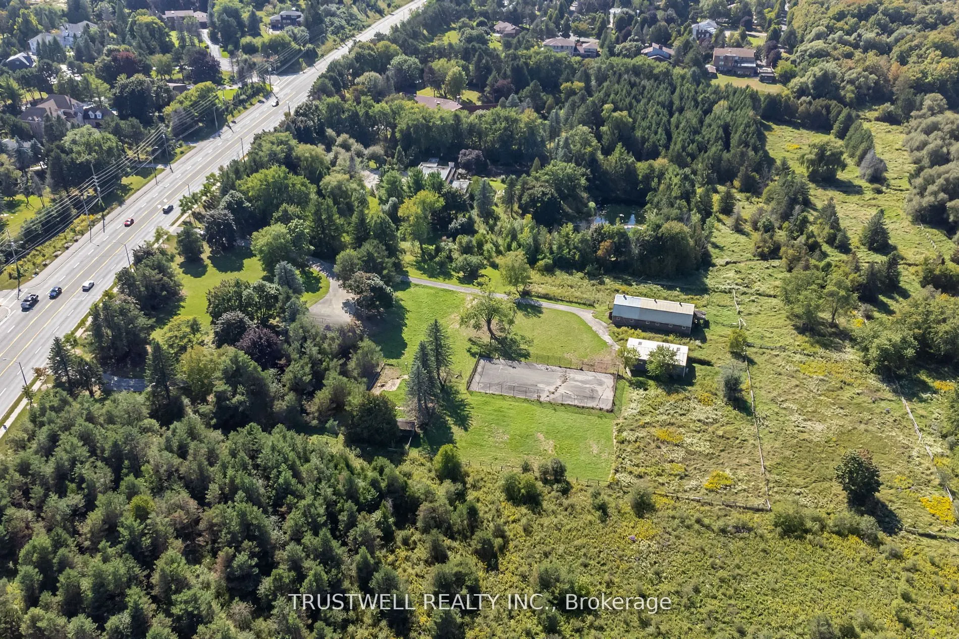 3590 Major Mackenzie Drive E
