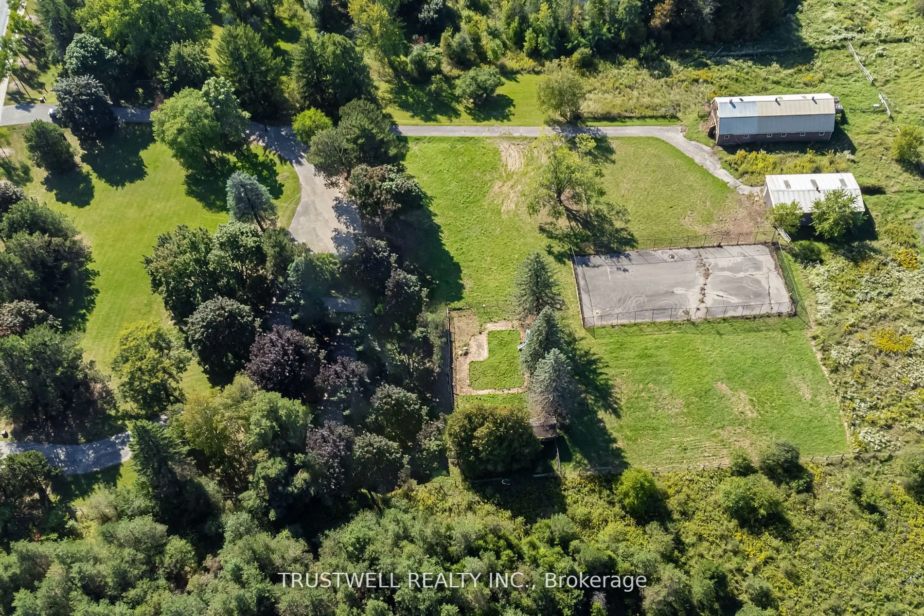 3590 Major Mackenzie Drive E