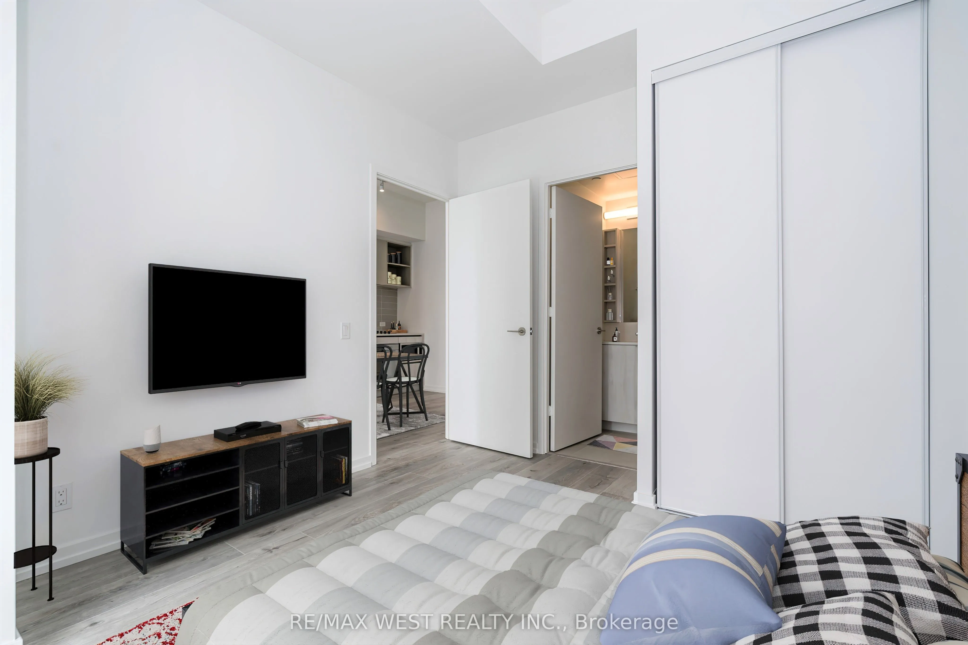 7890 Jane Street, #2903