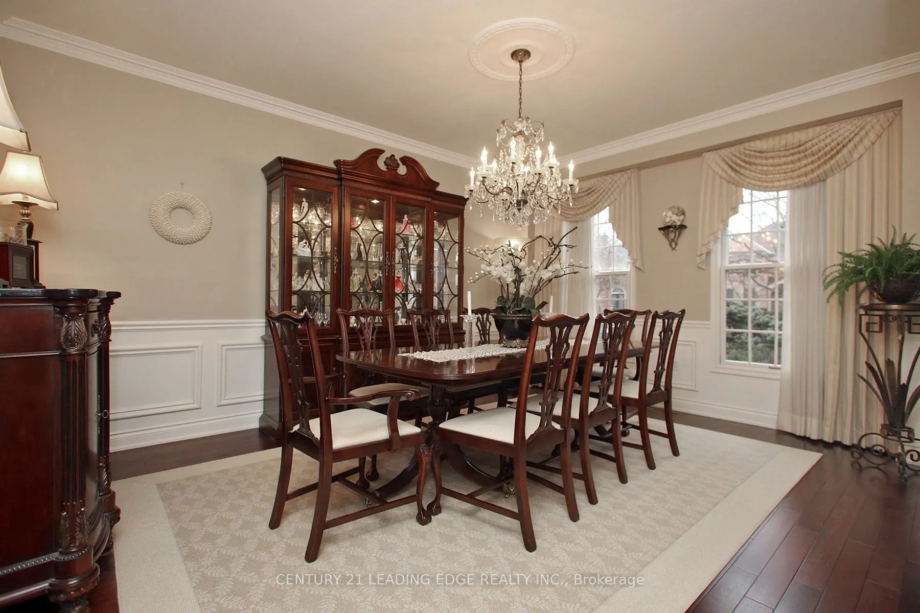 6 WRENWOOD Court