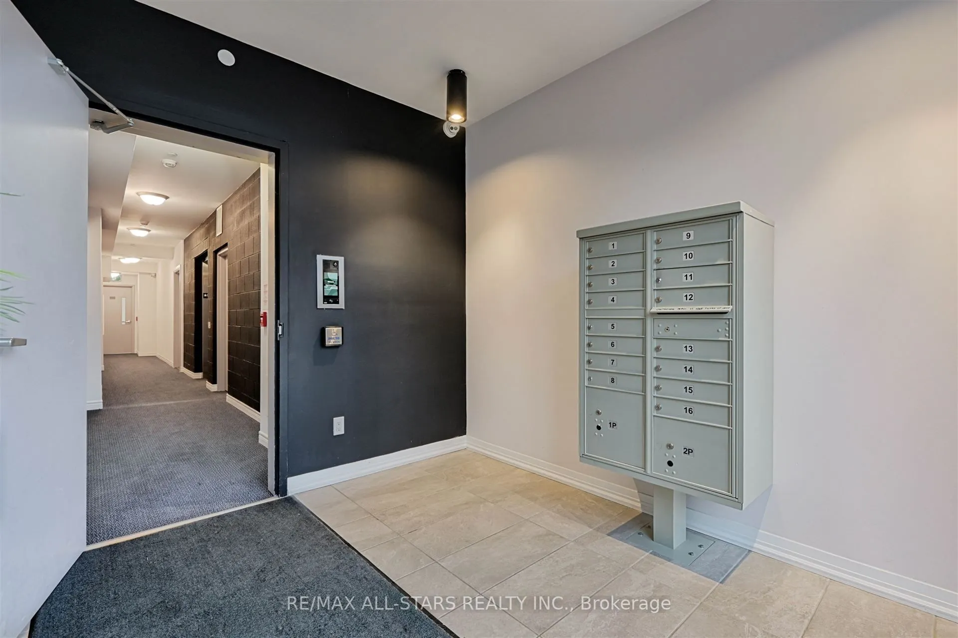 164 Cemetery Road, #301